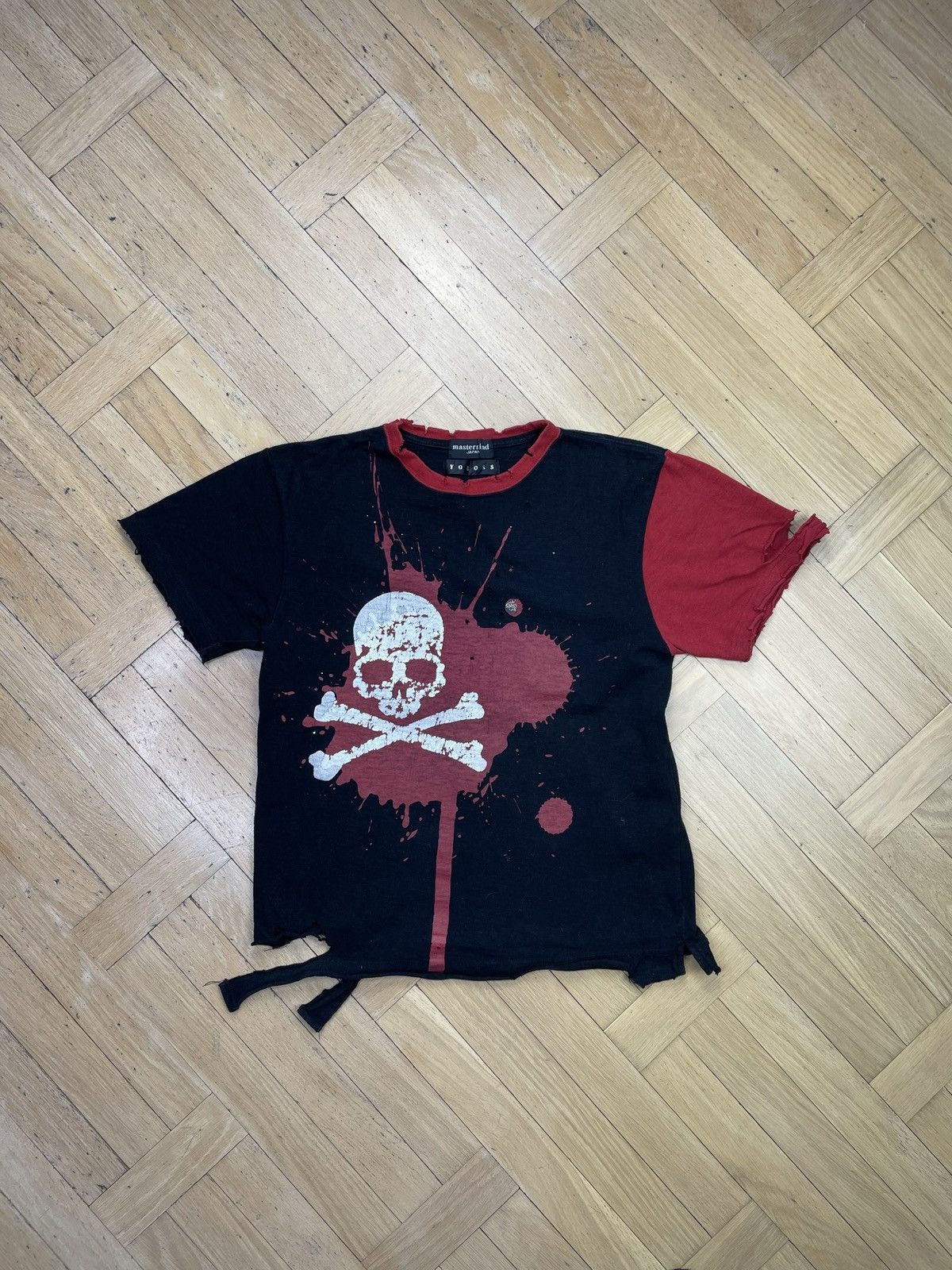 Yoboss Skull Distressed Tee Hoodie, Sweatshirt | PodTeesHub.com