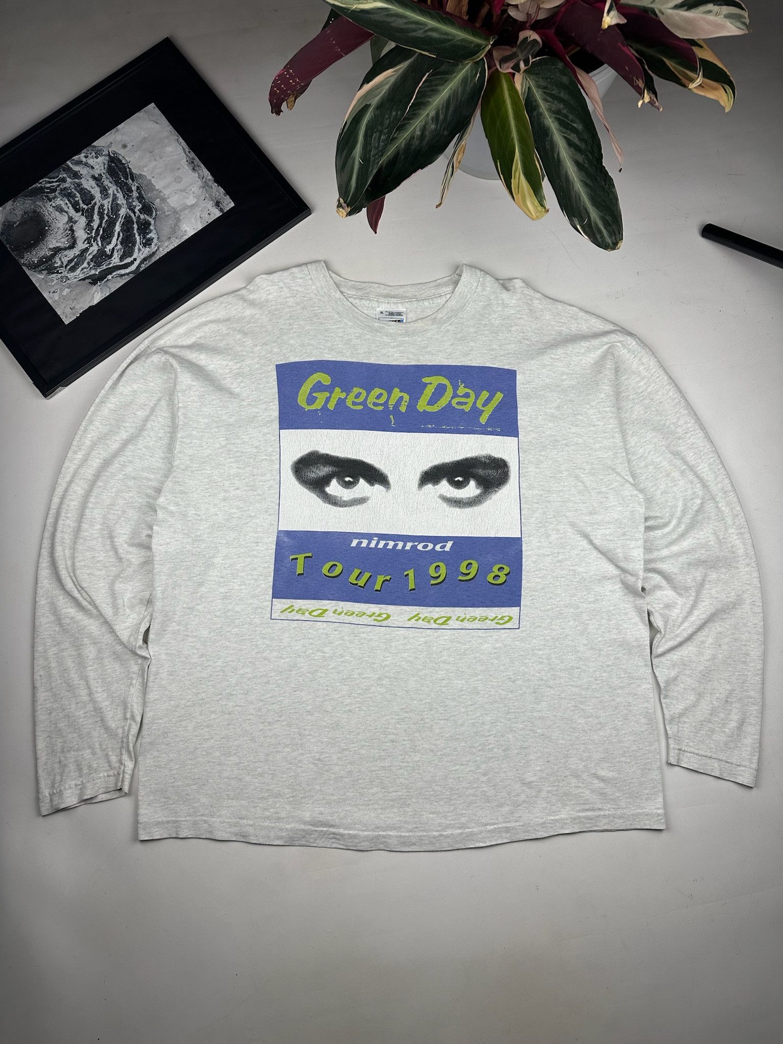 Band Tees Vintage Green Day 90s Long Sleeves T Shirt Hoodie, Sweatshirt | PodTeesHub.com