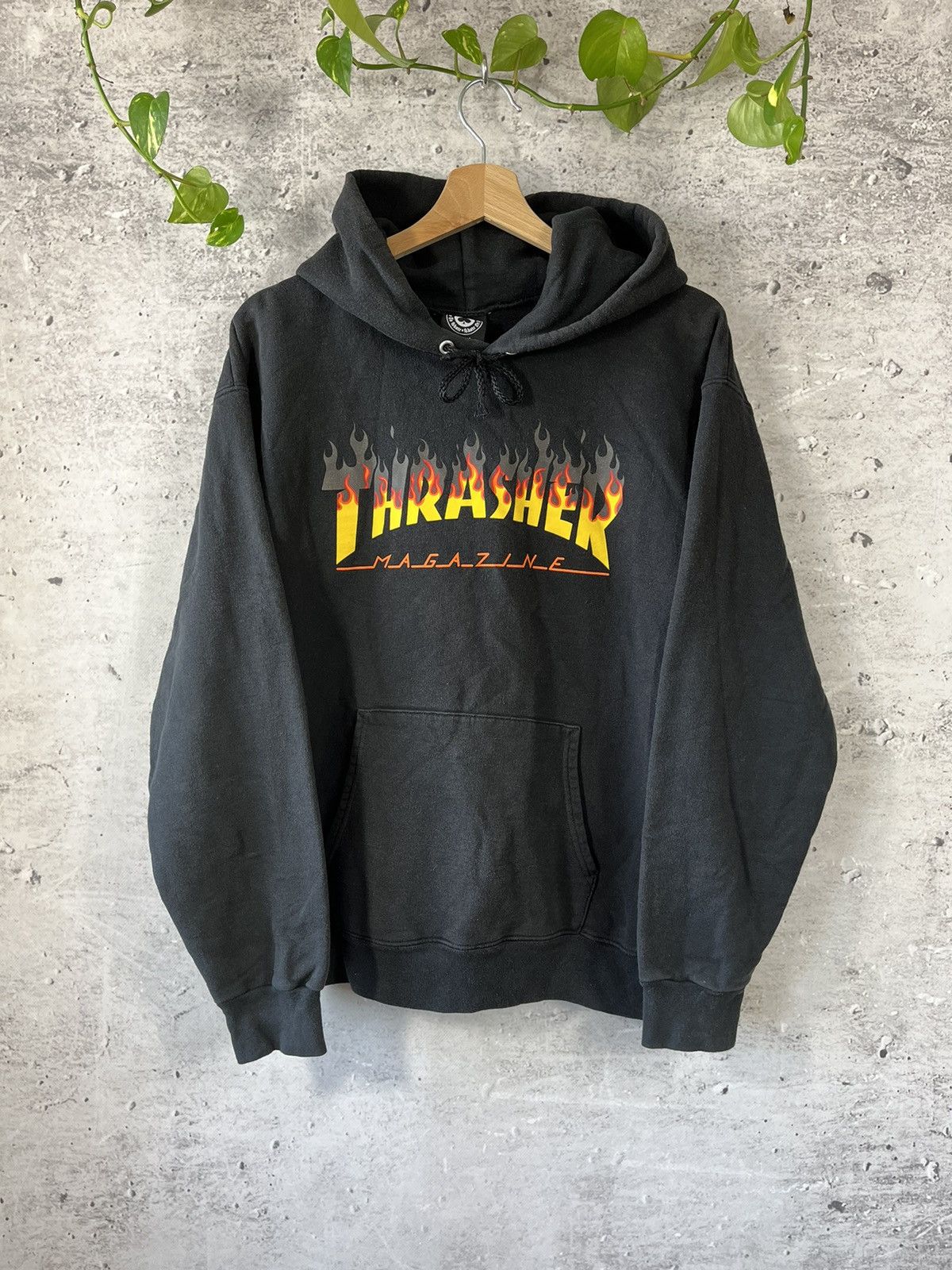 Vintage 2000s Thrasher Magazine Flame Medium T-Shirts, Hoodie, Sweatshirt