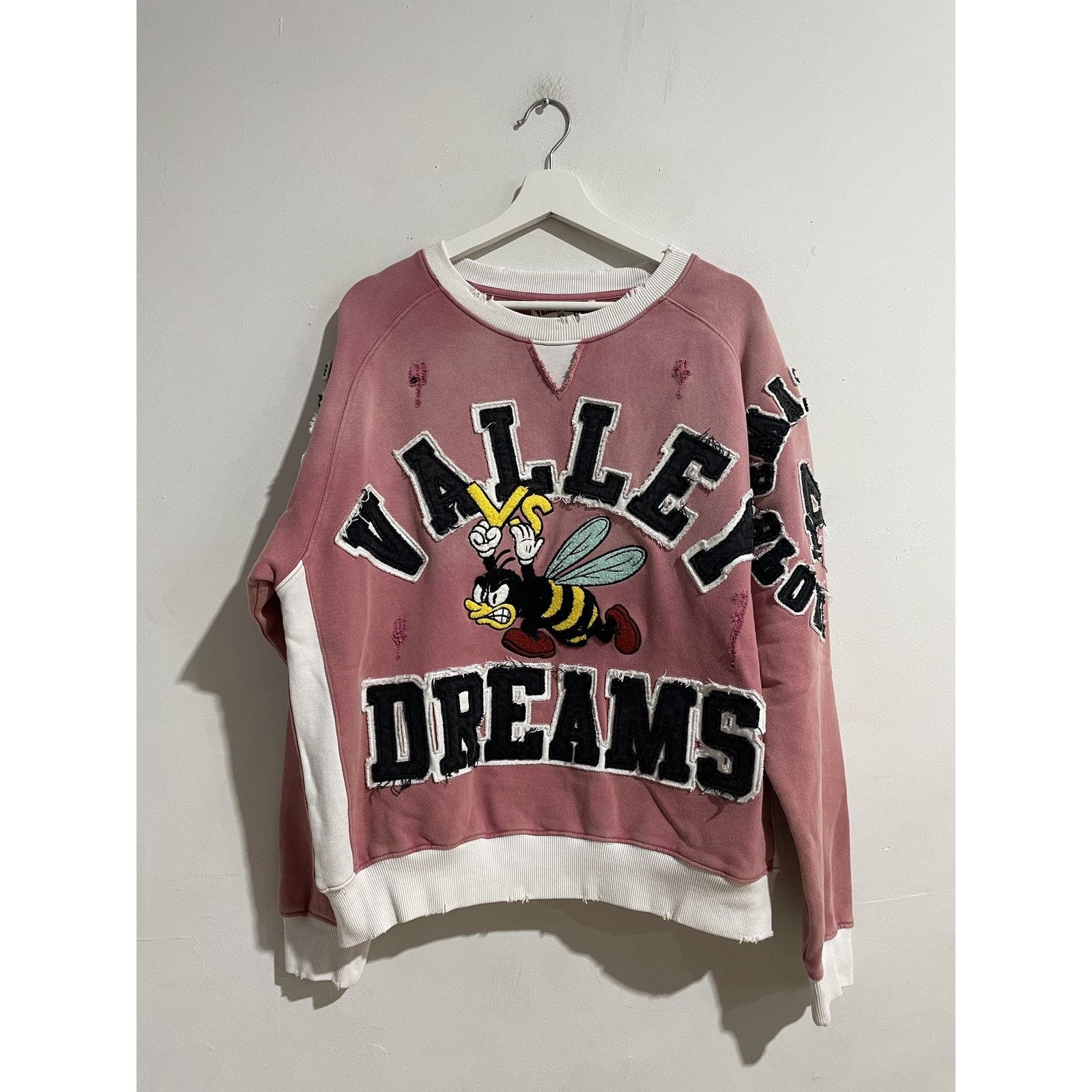 Vale Forever Insignia Redwood Crewneck Size Small New T-Shirts, Hoodie, Sweatshirt | PodTeesHub.com