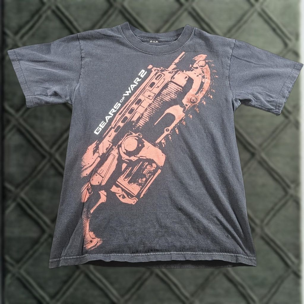 Vintage Gears Of War Shirt Mens Small Gray Lancer Rifle Graphic Video Game Tee Hoodie, Sweatshirt | PodTeesHub.com