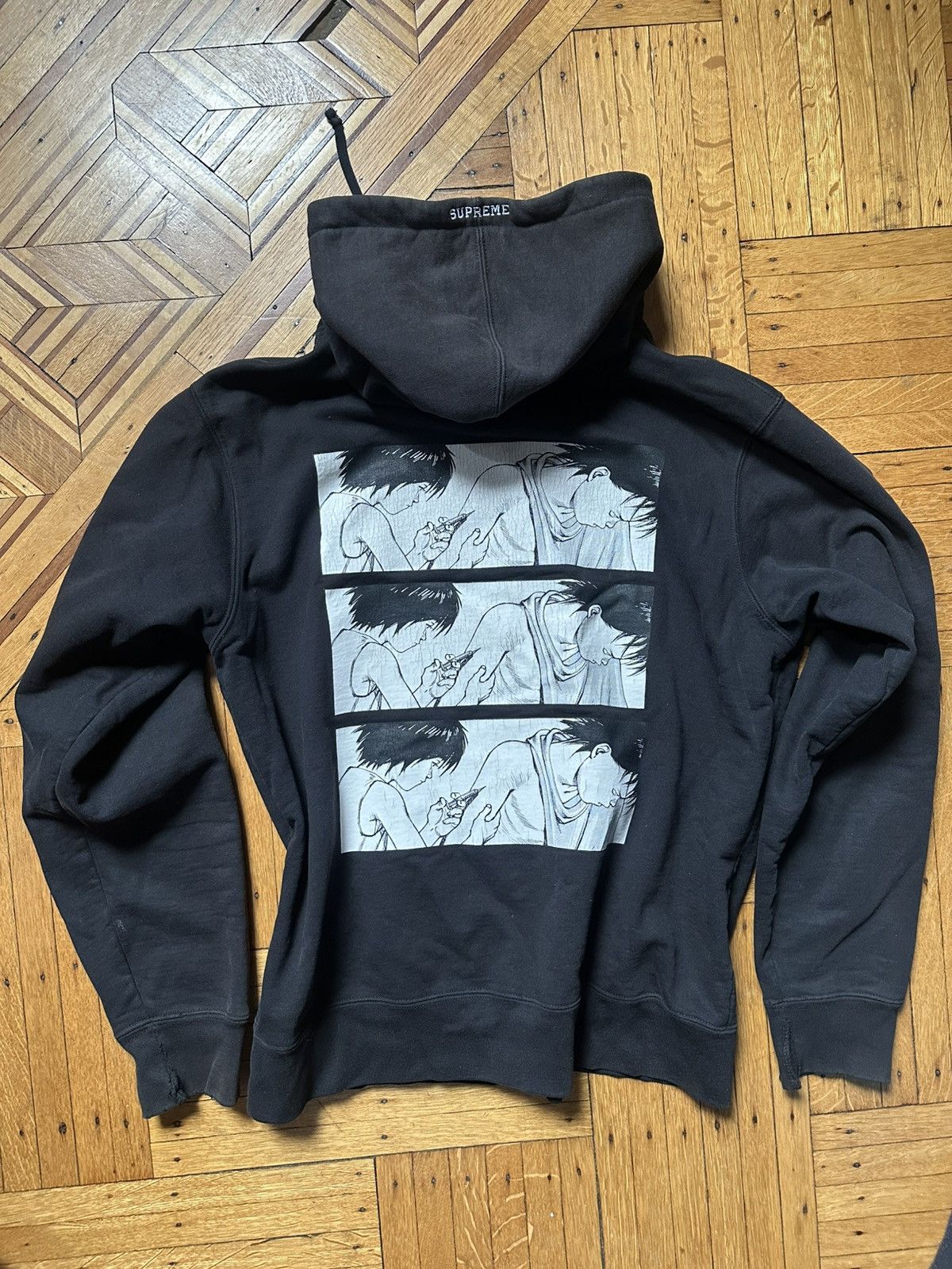Akira Black Anime Sweatshirt Xl T-Shirts, Hoodie | PodTeesHub.com