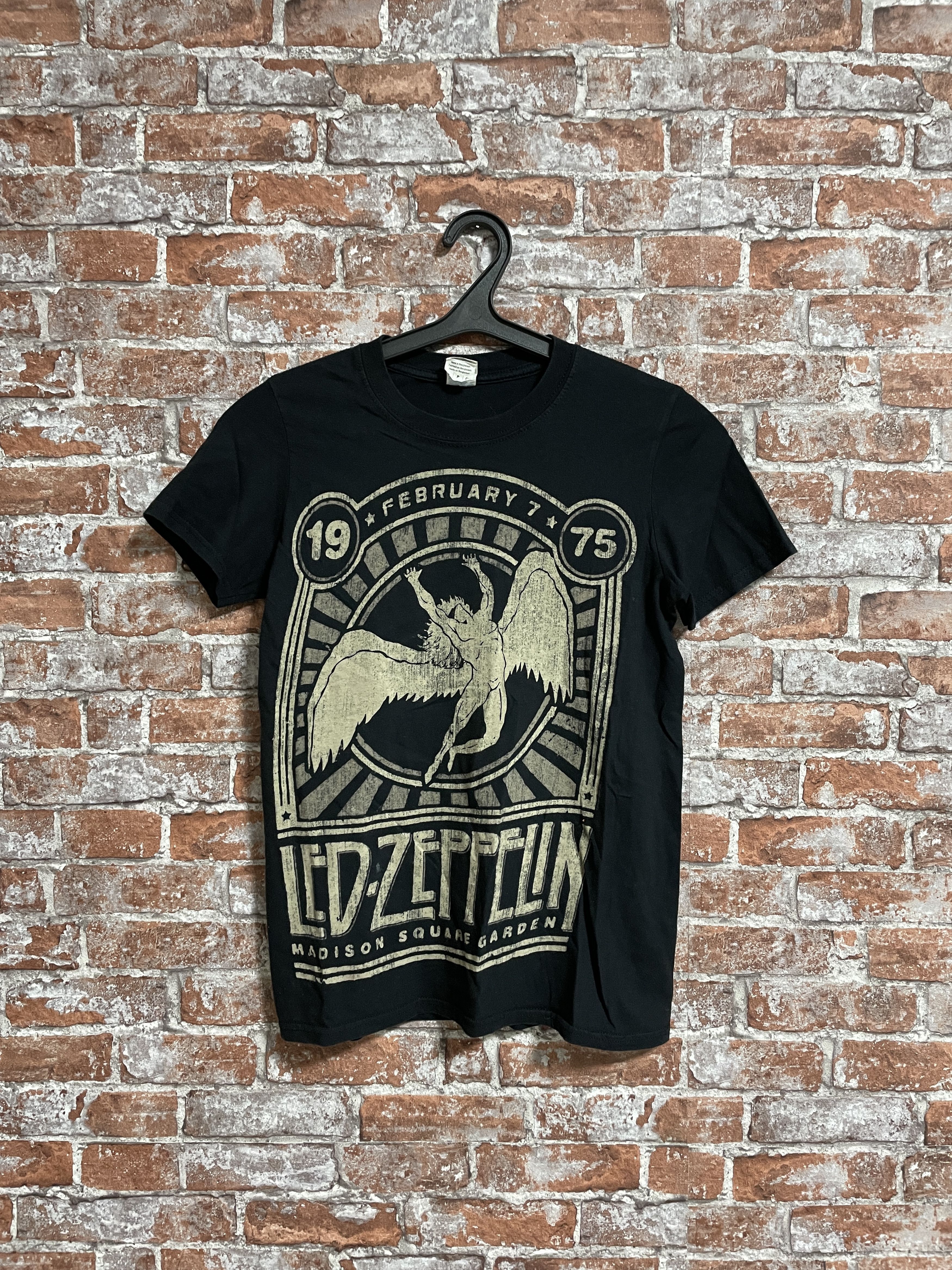 Vintage Led Zeppelin 00s Vintage Tee Hoodie, Sweatshirt | PodTeesHub.com