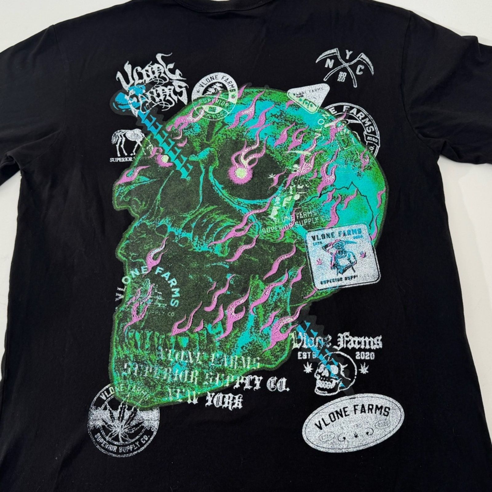 Vlone Farms Skull Graphic Tee Black Medium Hoodie, Sweatshirt | PodTeesHub.com
