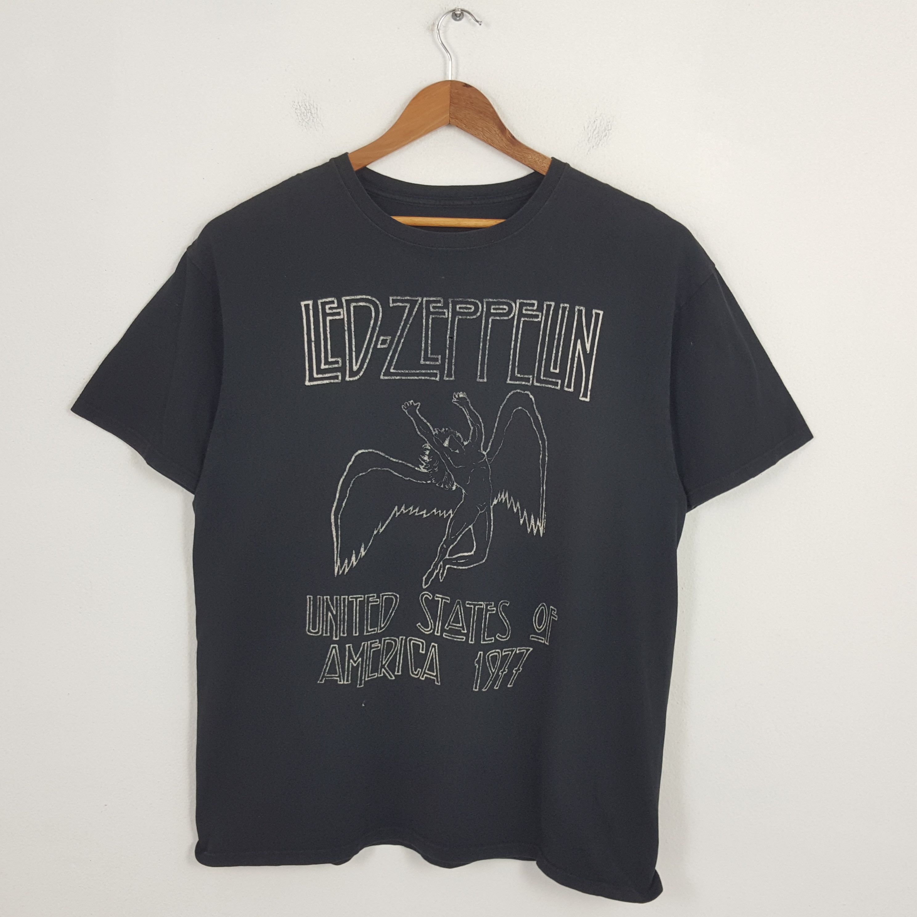 Led Zeppelin X Vintage Vintage Led Zeppelin American Rock Band Tour T Shirt Hoodie, Sweatshirt | PodTeesHub.com