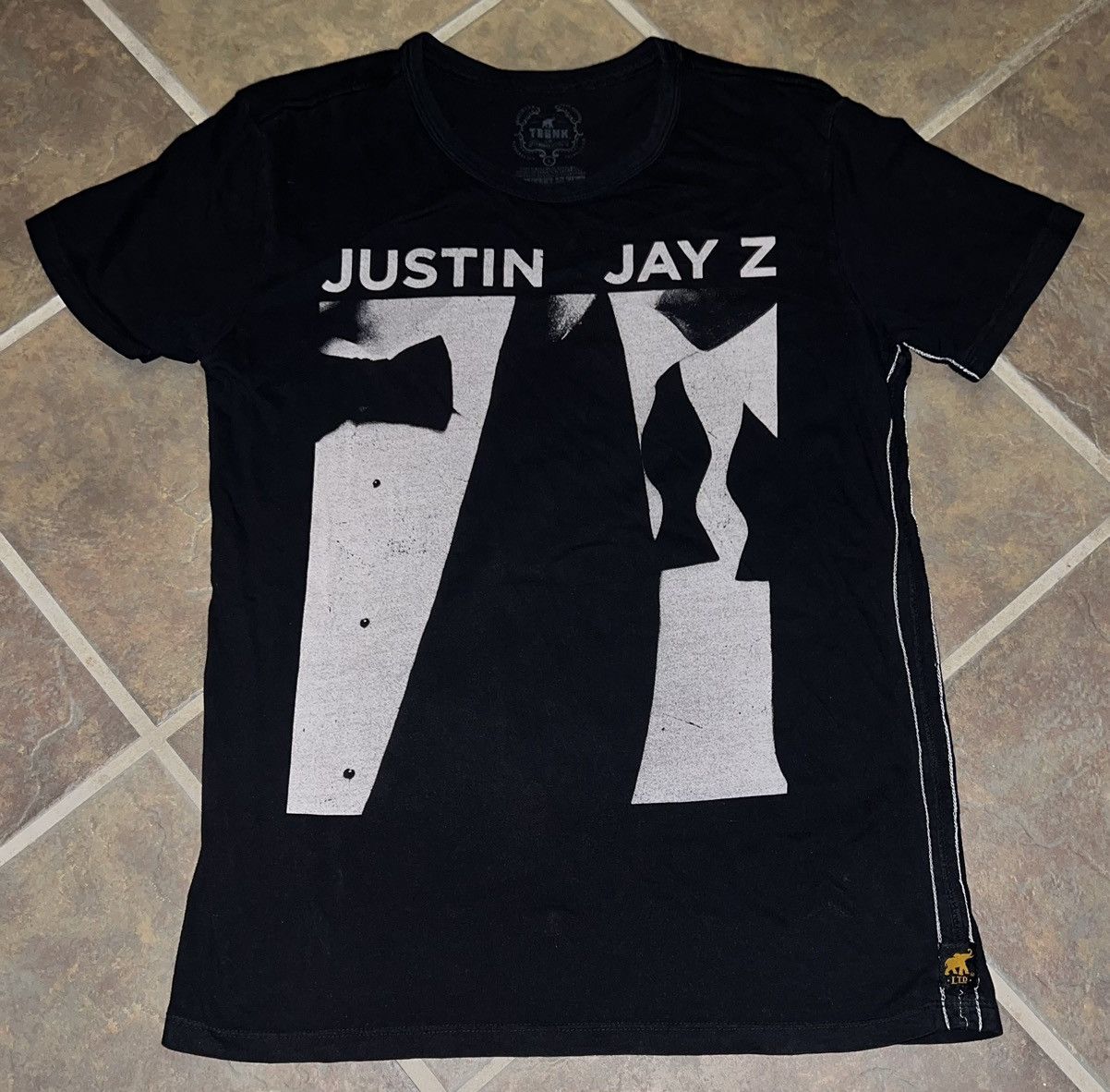 Justin X Vintage Vintage 2013 Justin Jay Z Tour T Shirt Hoodie, Sweatshirt | PodTeesHub.com