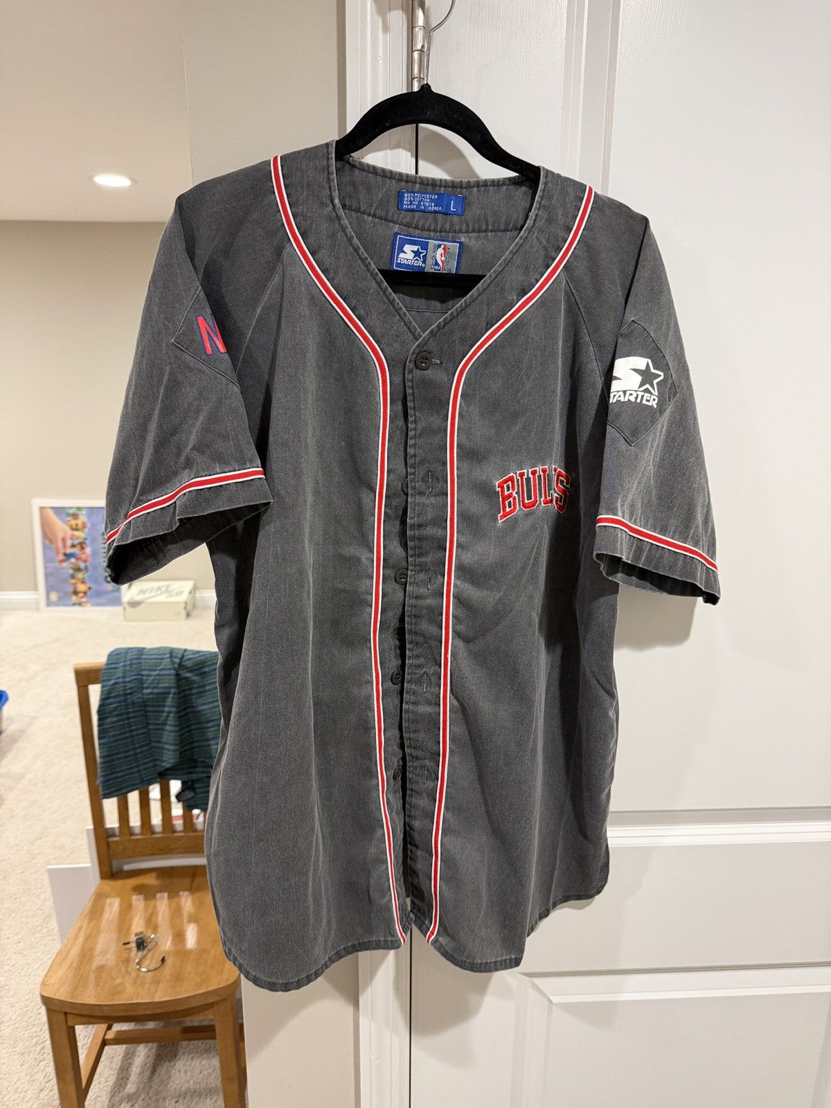 Starter Vintage Chicago Bulls Starter Basketball Jersey 1990s T-Shirts, Hoodie, Sweatshirt | PodTeesHub.com