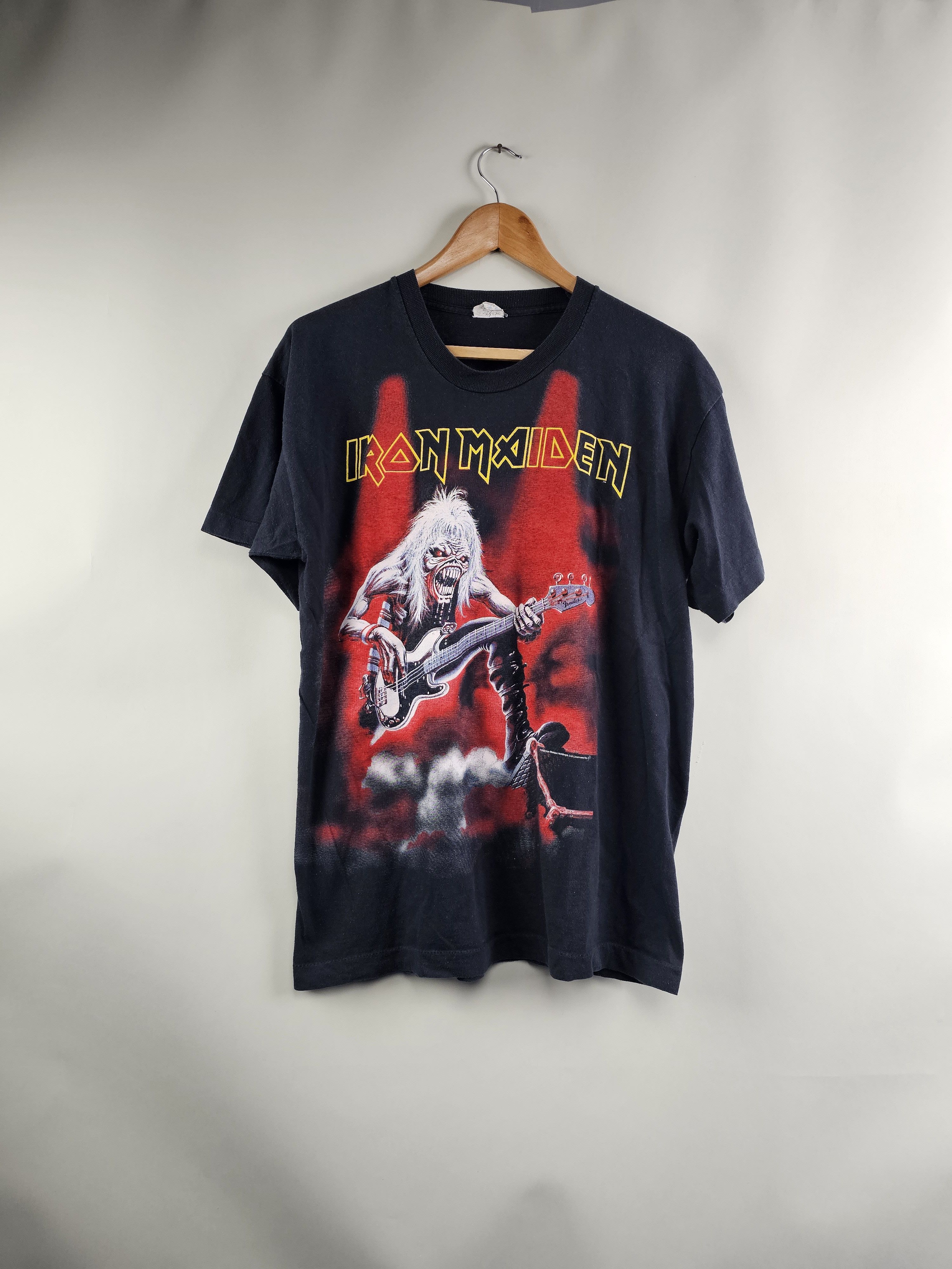 Iron Maiden X Vintage 1993 Iron Maiden Fear Of The Dark Live 90s T-Shirts, Hoodie, Sweatshirt | PodTeesHub.com