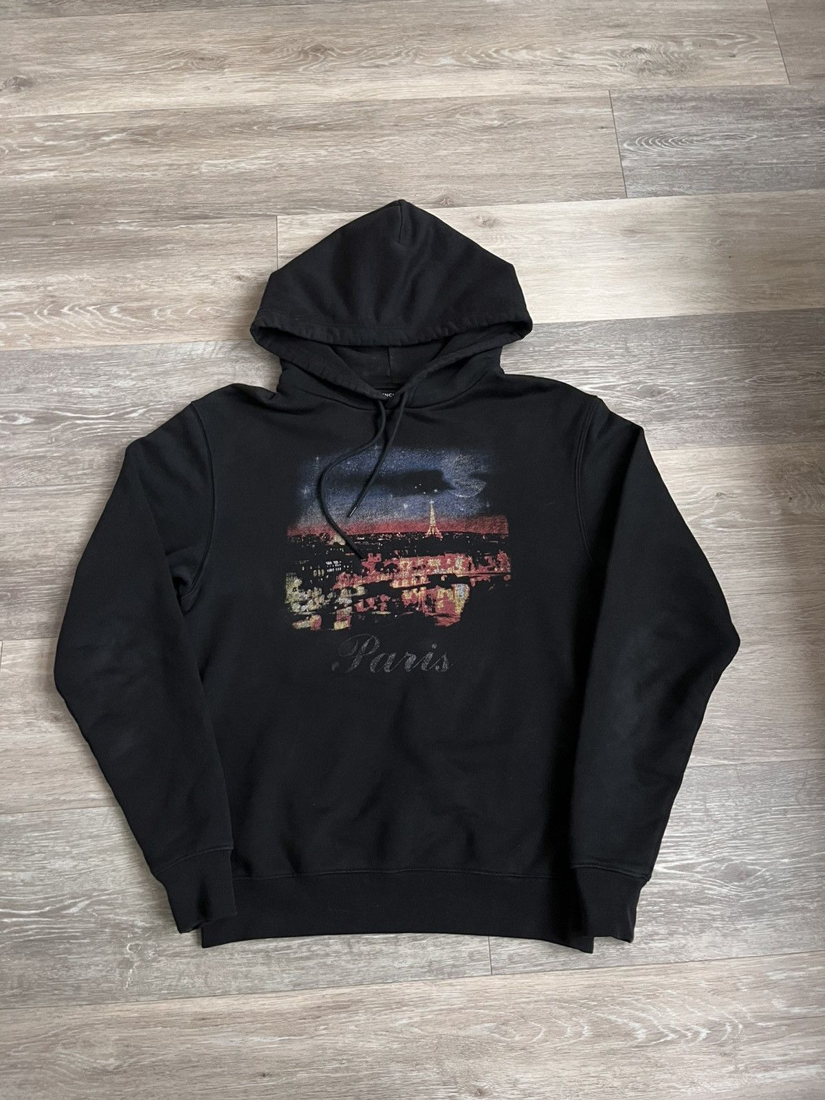 Balenciaga Aw17 Souvenir Paris Hoodie T-Shirts, Sweatshirt | PodTeesHub.com