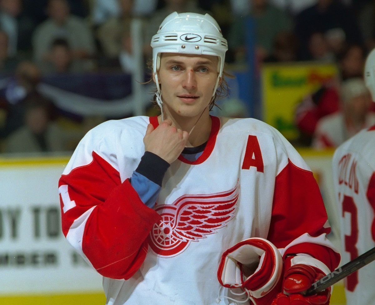 Vintage 90 S Starter Detroit Red Wing Tupac Shakur Jersey T-Shirts, Hoodie, Sweatshirt | PodTeesHub.com