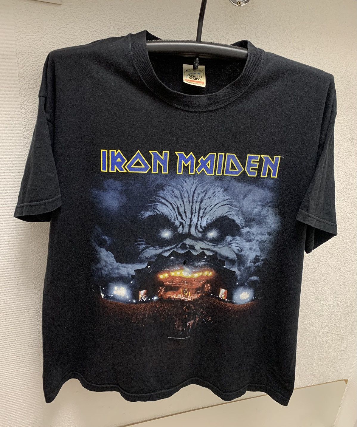 Maiden Iron Maiden Screenstars Rock In Rio Vintage T Shirt 2002 Hoodie, Sweatshirt | PodTeesHub.com