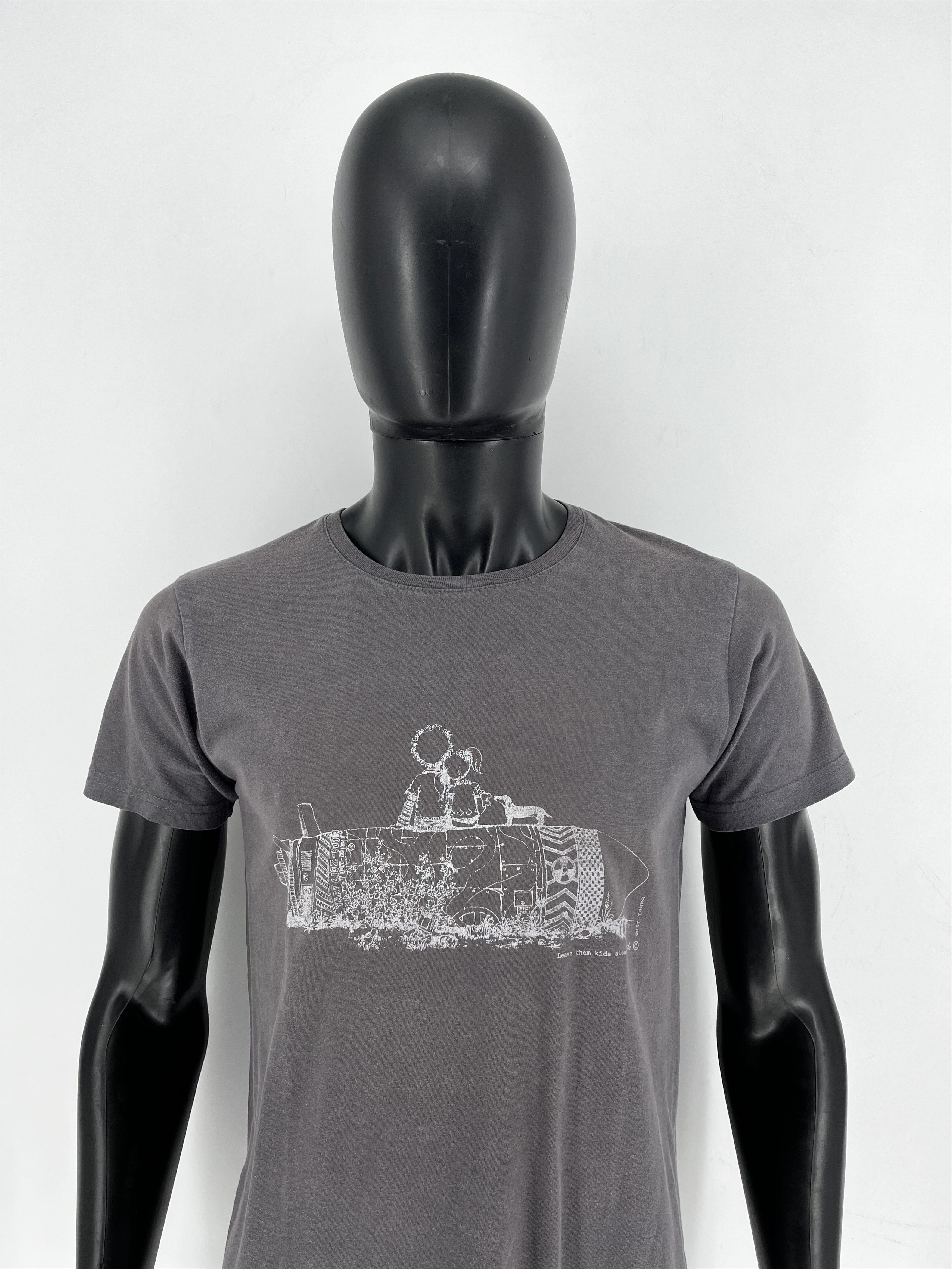 Vintage Leave Them Kids Alone Graphic Tee Size M Hoodie, Sweatshirt | PodTeesHub.com