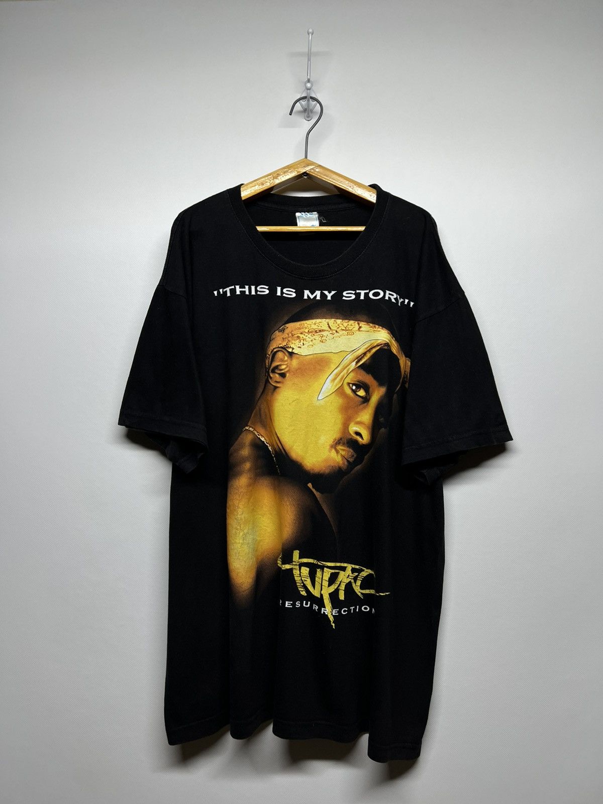 Rap X Vintage Vintage Tupac Shakur 2pac Resurrection Hip Hop 90 S T-Shirts, Hoodie, Sweatshirt