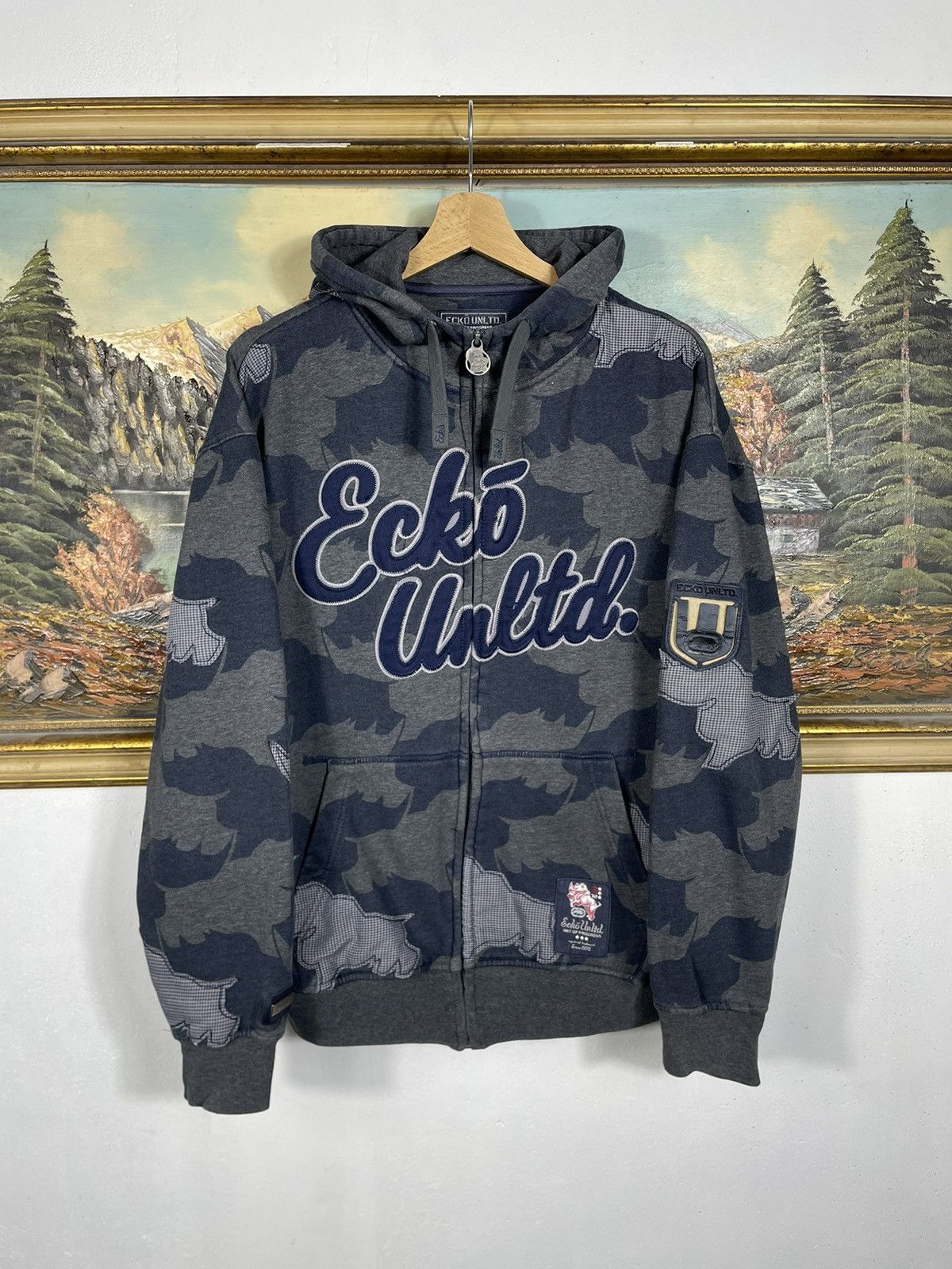 Ecko Untld Vintage Y2k 00s Zip Hoodie Sweatshirt Swag Drip T-Shirts | PodTeesHub.com