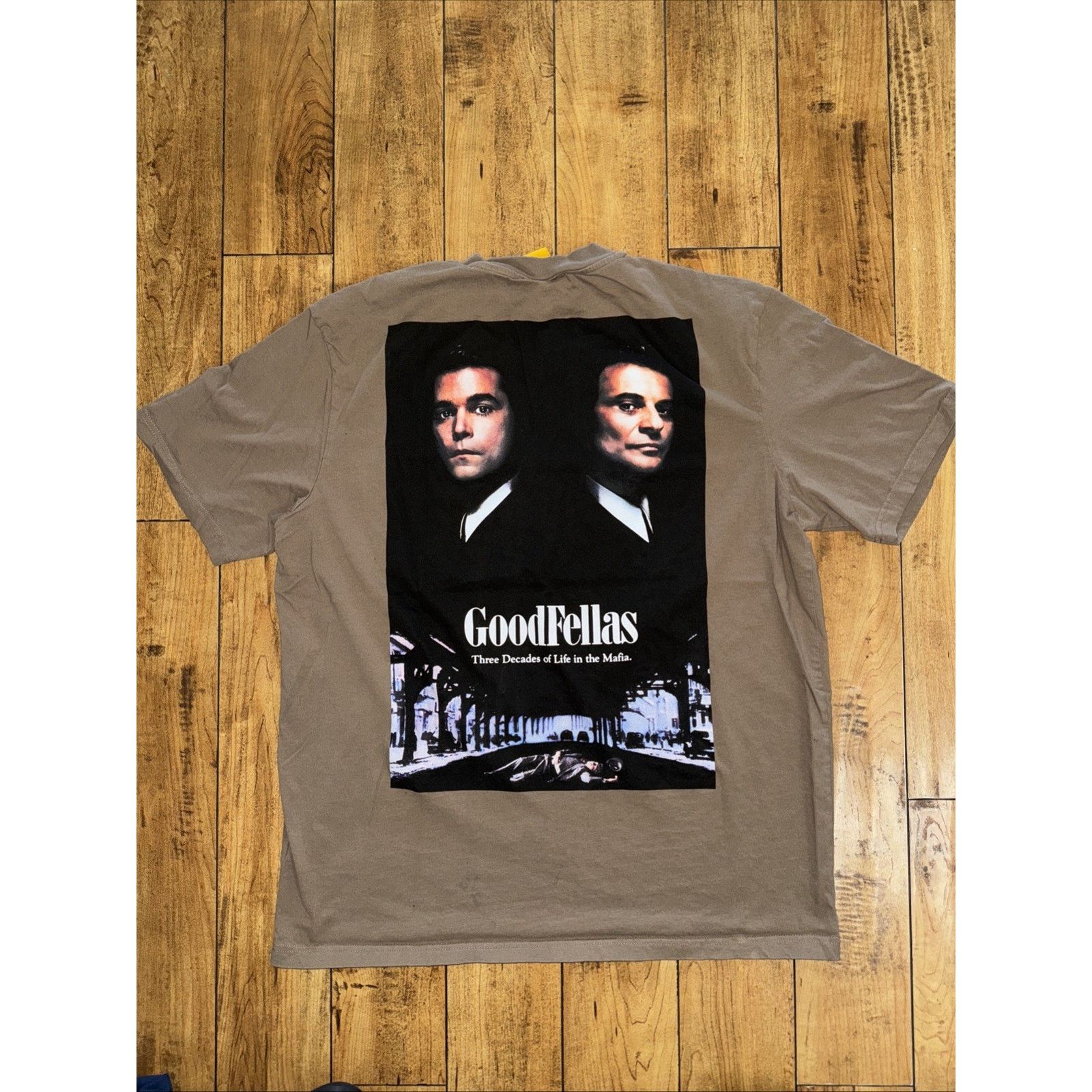 Rap Goodfellas X Shoe Palace Movie Brown 2xl 24x29 T-Shirts, Hoodie, Sweatshirt
