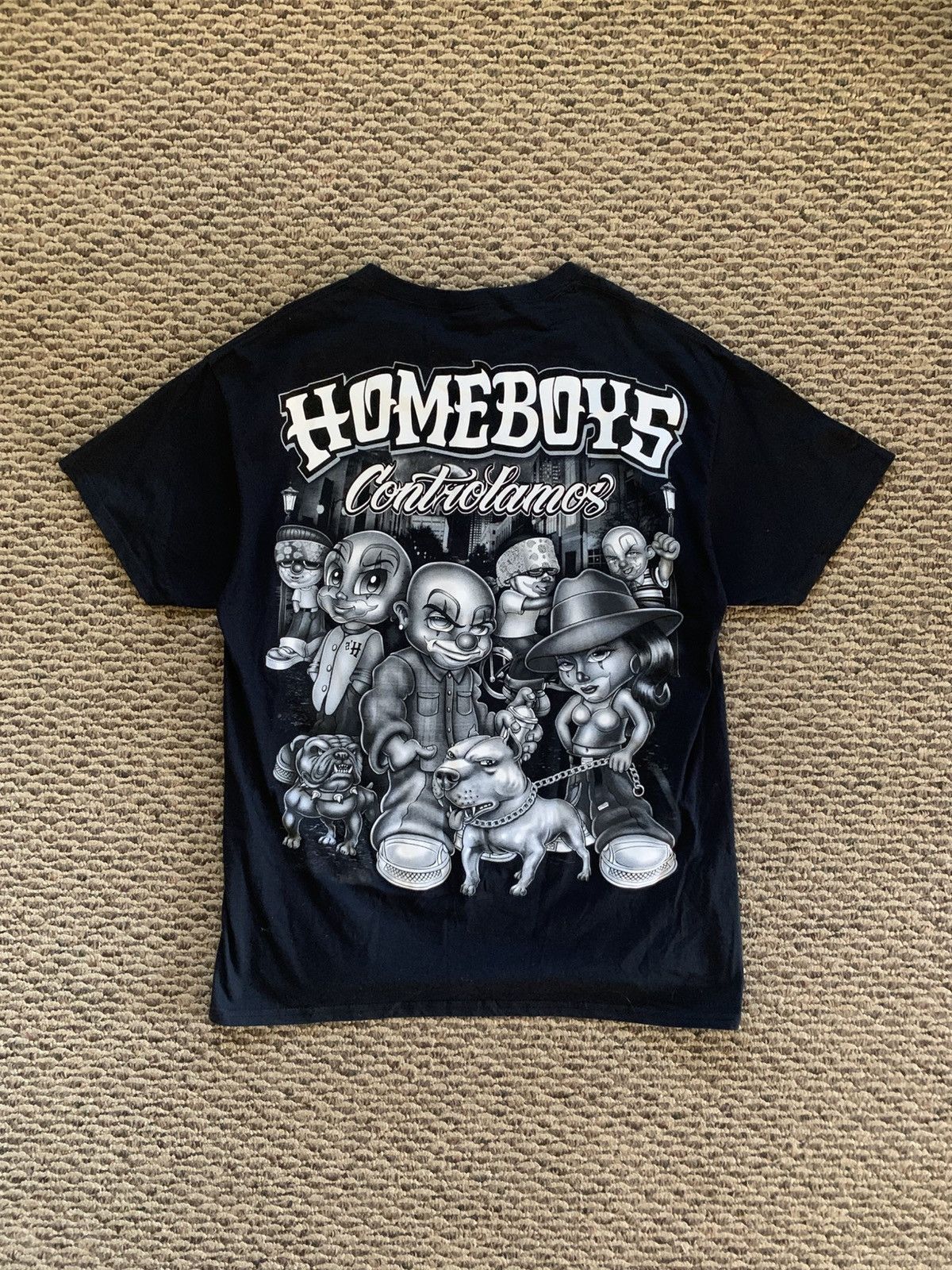 Homies Vintage Homeboys Controlamos Chicano Graphic Tee Size L Hoodie, Sweatshirt | PodTeesHub.com