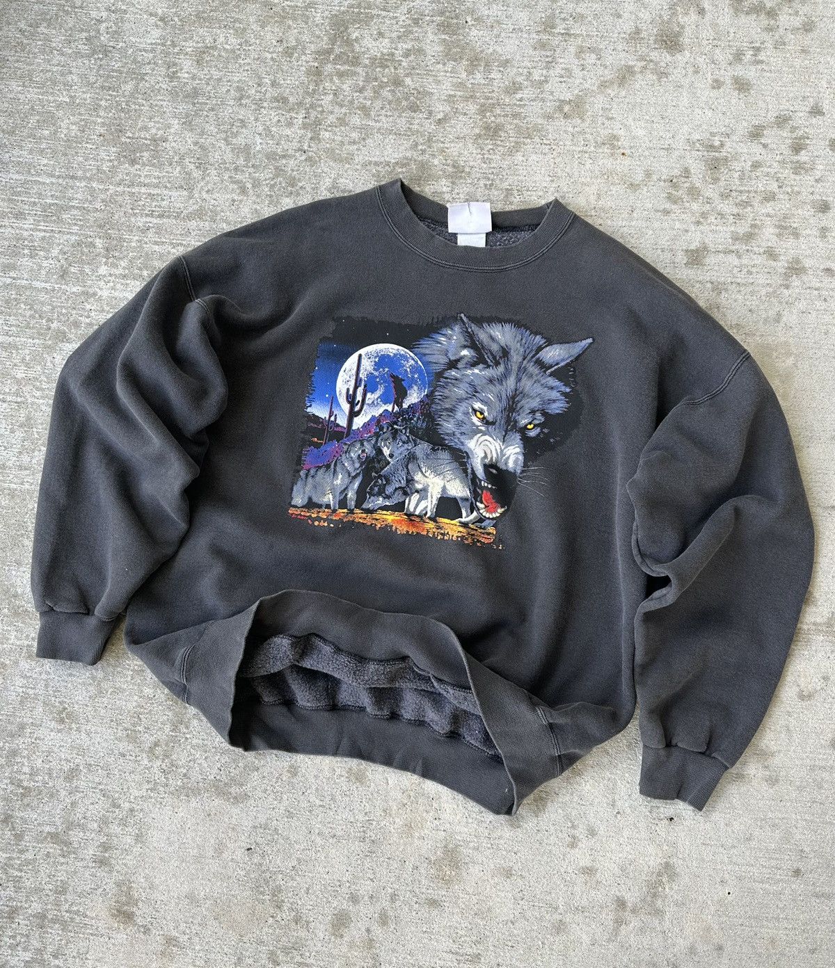 Vintage 90s Wolf Nature Graphic Crewneck Sweatshirt T-Shirts, Hoodie | PodTeesHub.com
