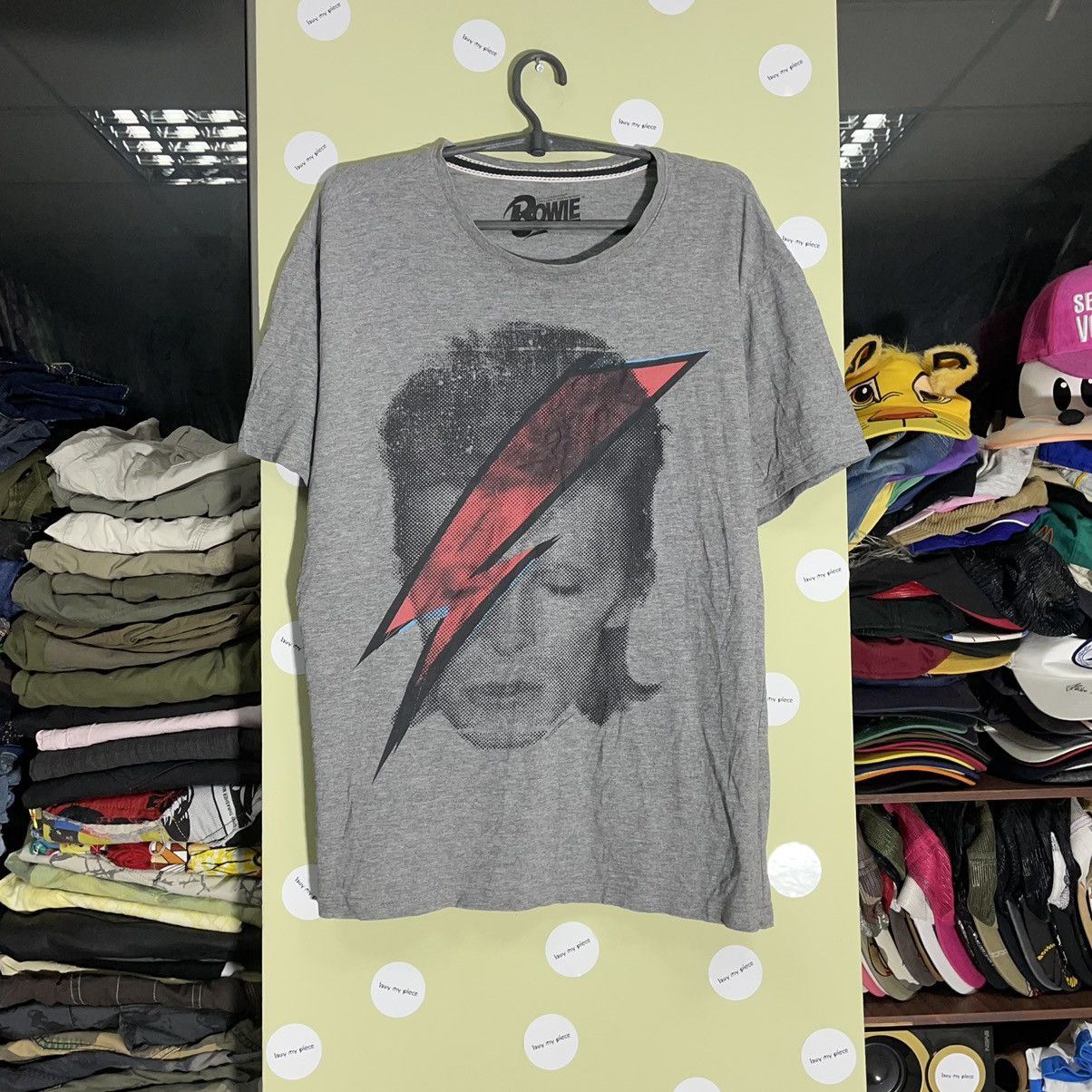 Vintage Y2k Bowie Tee Face Horror Print Band Tour Rock Hoodie, Sweatshirt | PodTeesHub.com