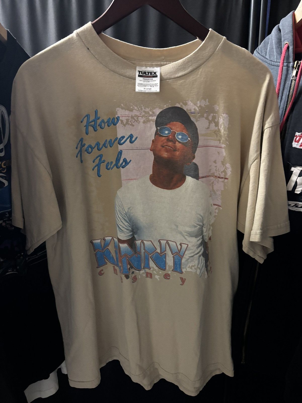 Band Vintage Kenny Chesney How Forever Feels 90s T-Shirts, Hoodie, Sweatshirt