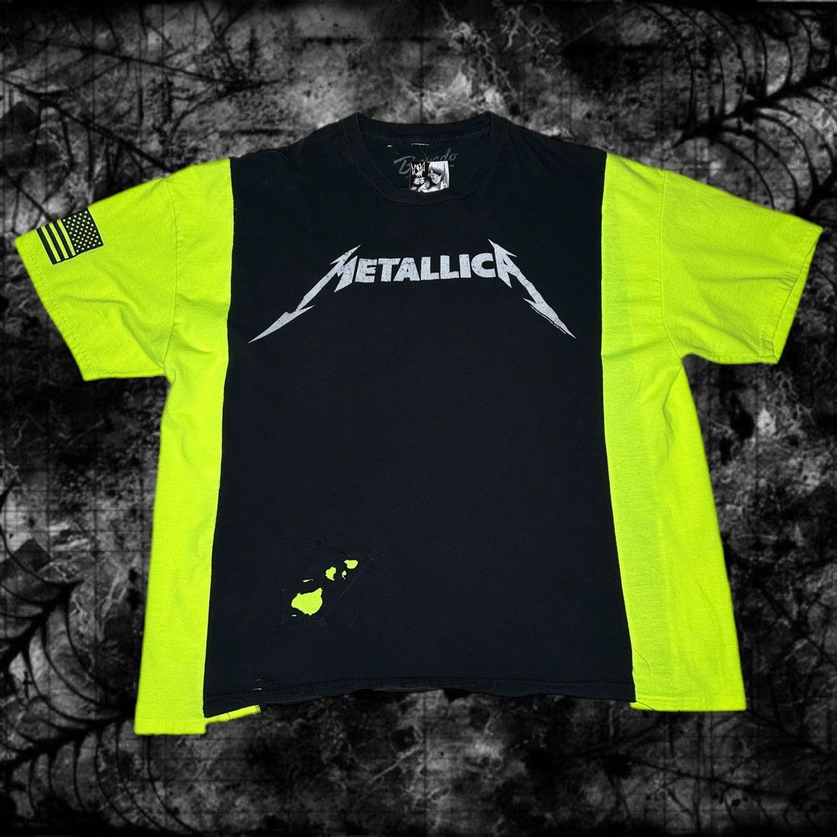 1 1 Metallica Split Tee Hoodie, Sweatshirt | PodTeesHub.com
