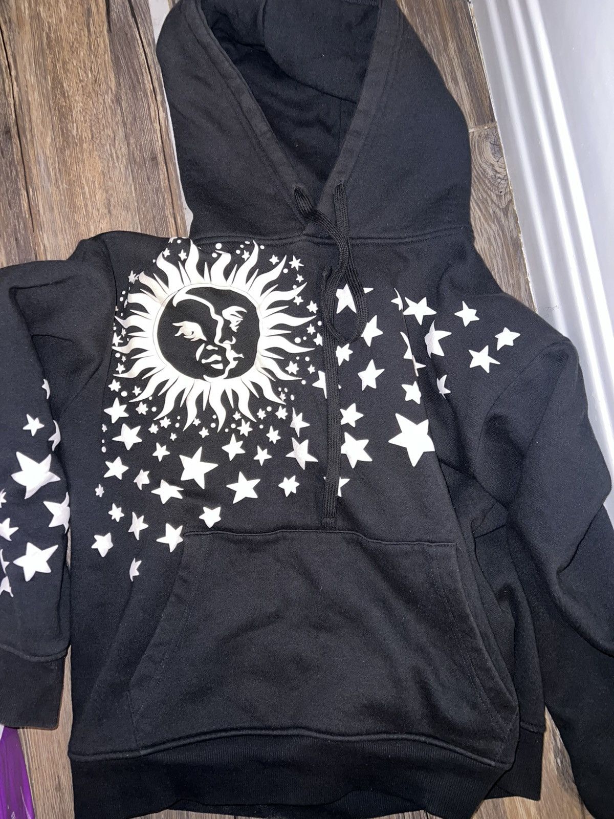 21 Forever 21 Black Celestial Sun Star T-Shirts, Hoodie, Sweatshirt