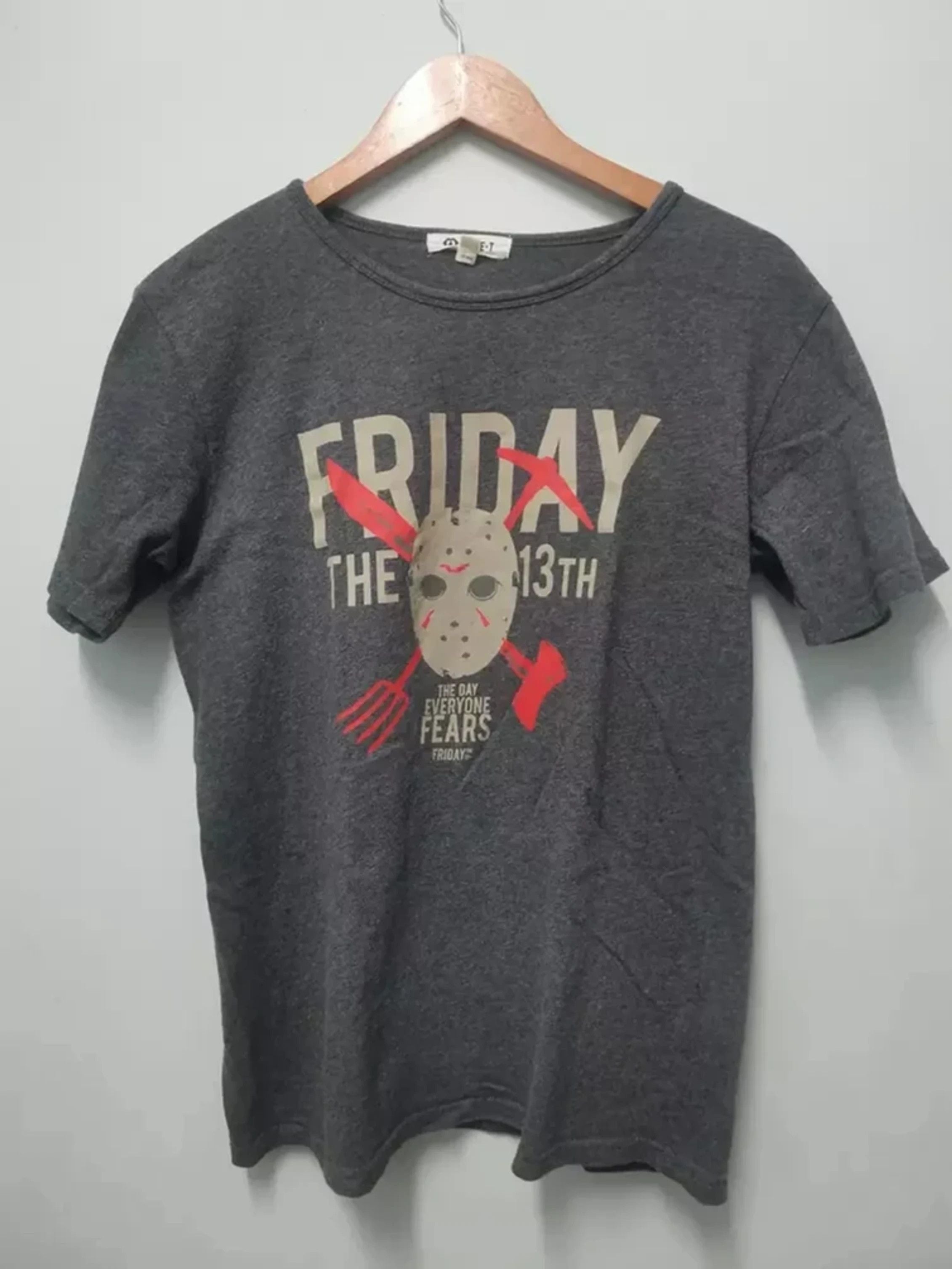 Expert Horror Friday The 13th Horror Movie Tee Freddy Jason Streetwear Hoodie, Sweatshirt | PodTeesHub.com