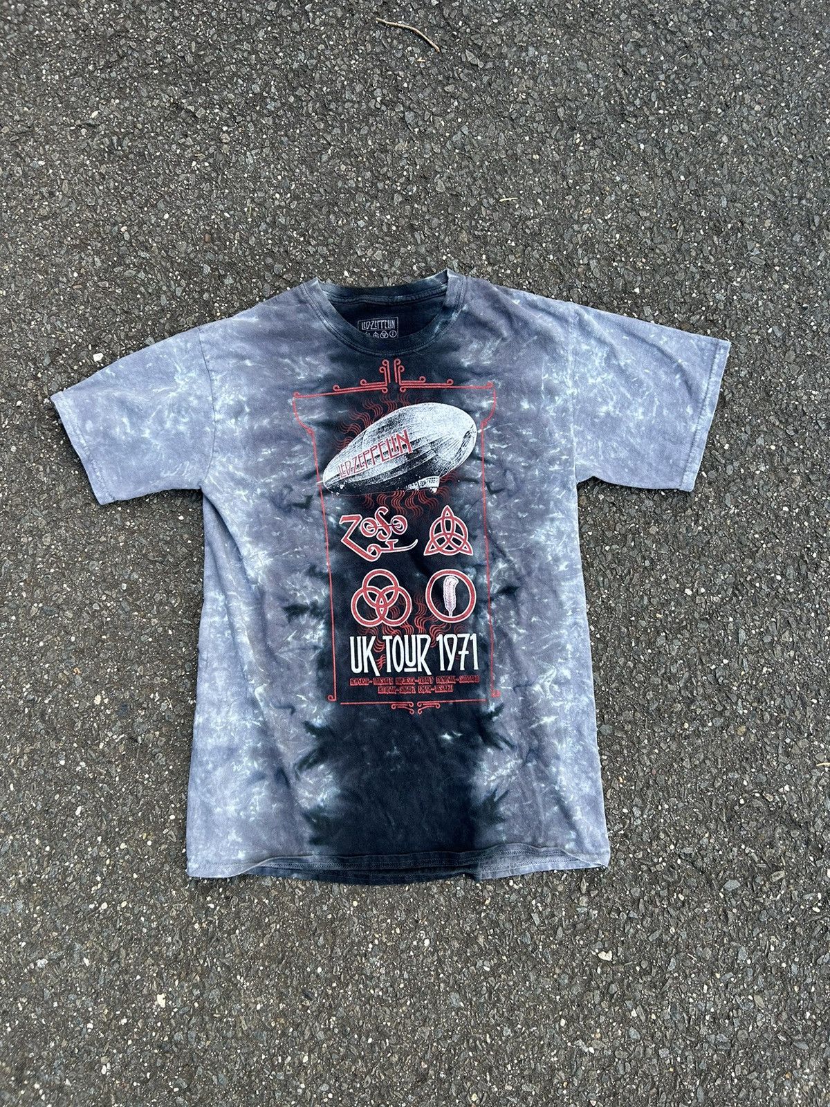 Led Zeppelin Vintage 1971 Uk Tour Tee Hoodie, Sweatshirt | PodTeesHub.com
