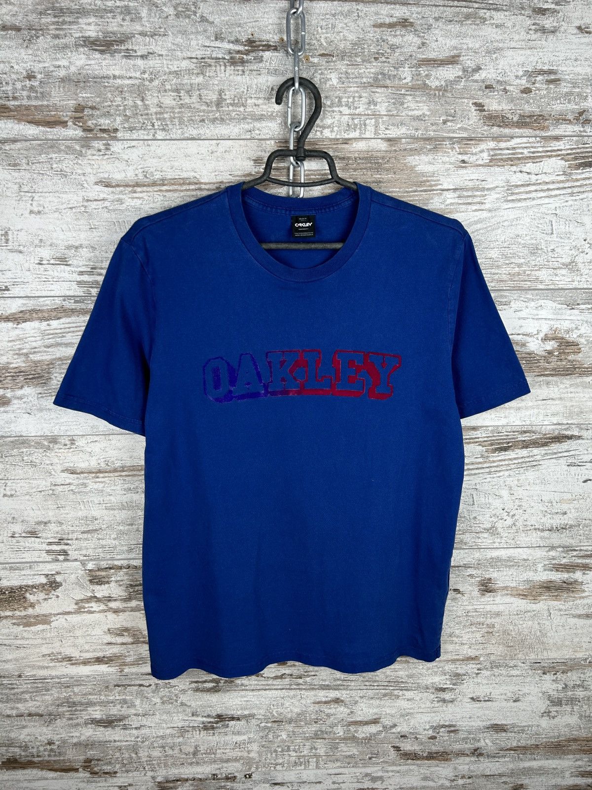 Vintage Mens Oakley T Shirt Streetwear Vintage Y2k Tee Hoodie, Sweatshirt | PodTeesHub.com