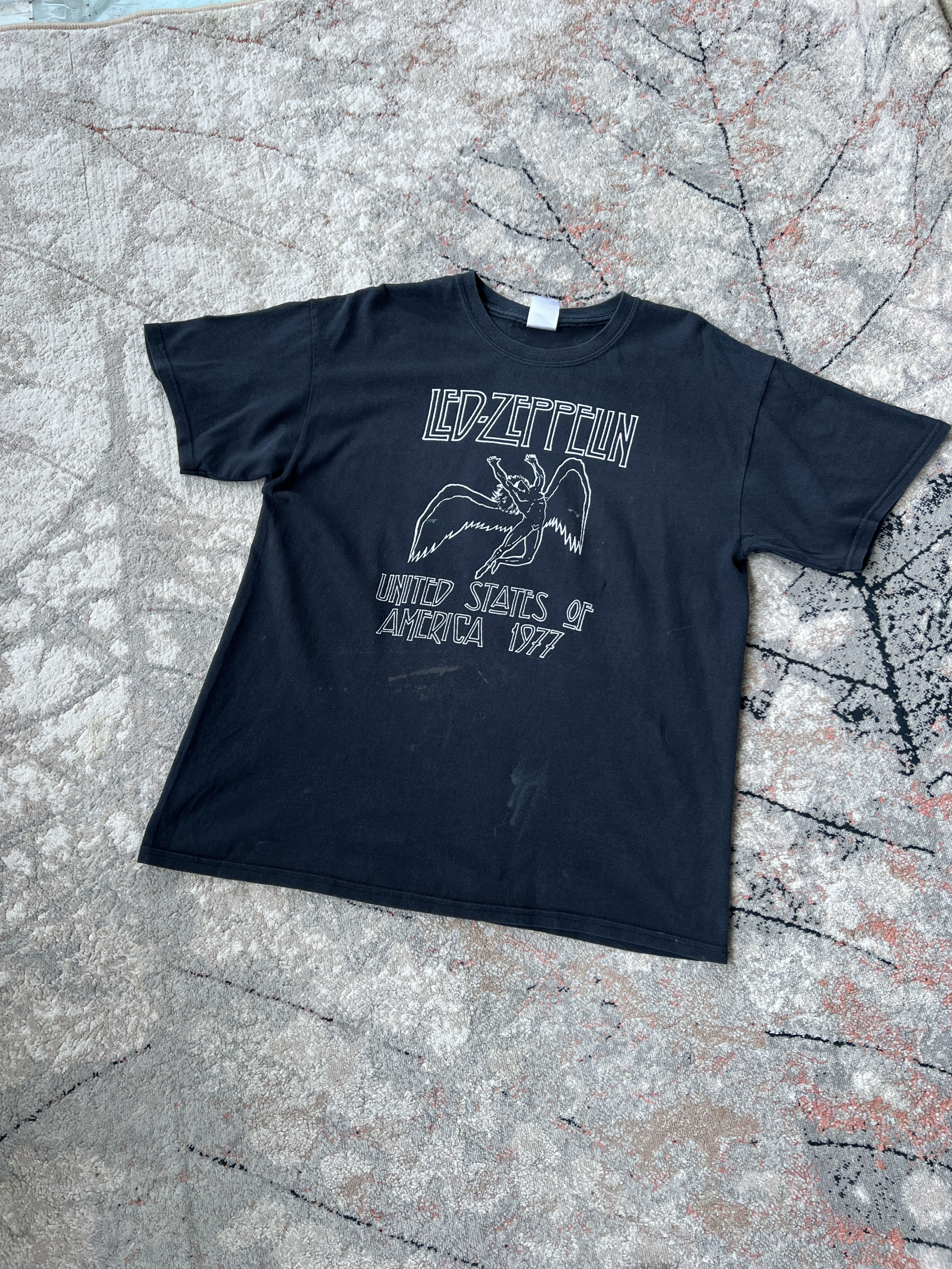 Vintage Led Zeppelin United States Of America 1977 Tee Hoodie, Sweatshirt | PodTeesHub.com
