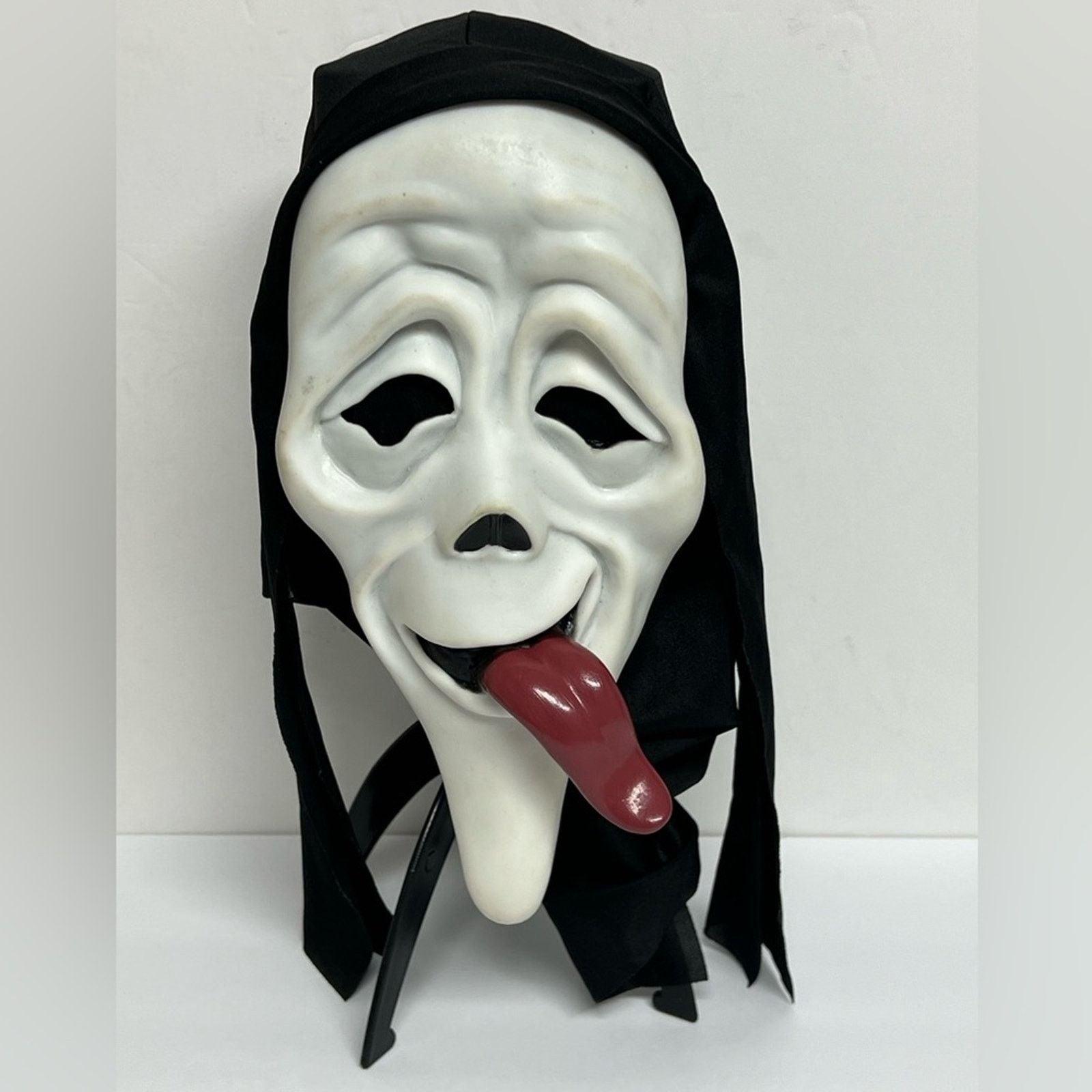 Other Scream Tongue Out Ghostface Mask Wassup Scary Movie Stoney T-Shirts, Hoodie, Sweatshirt | PodTeesHub.com