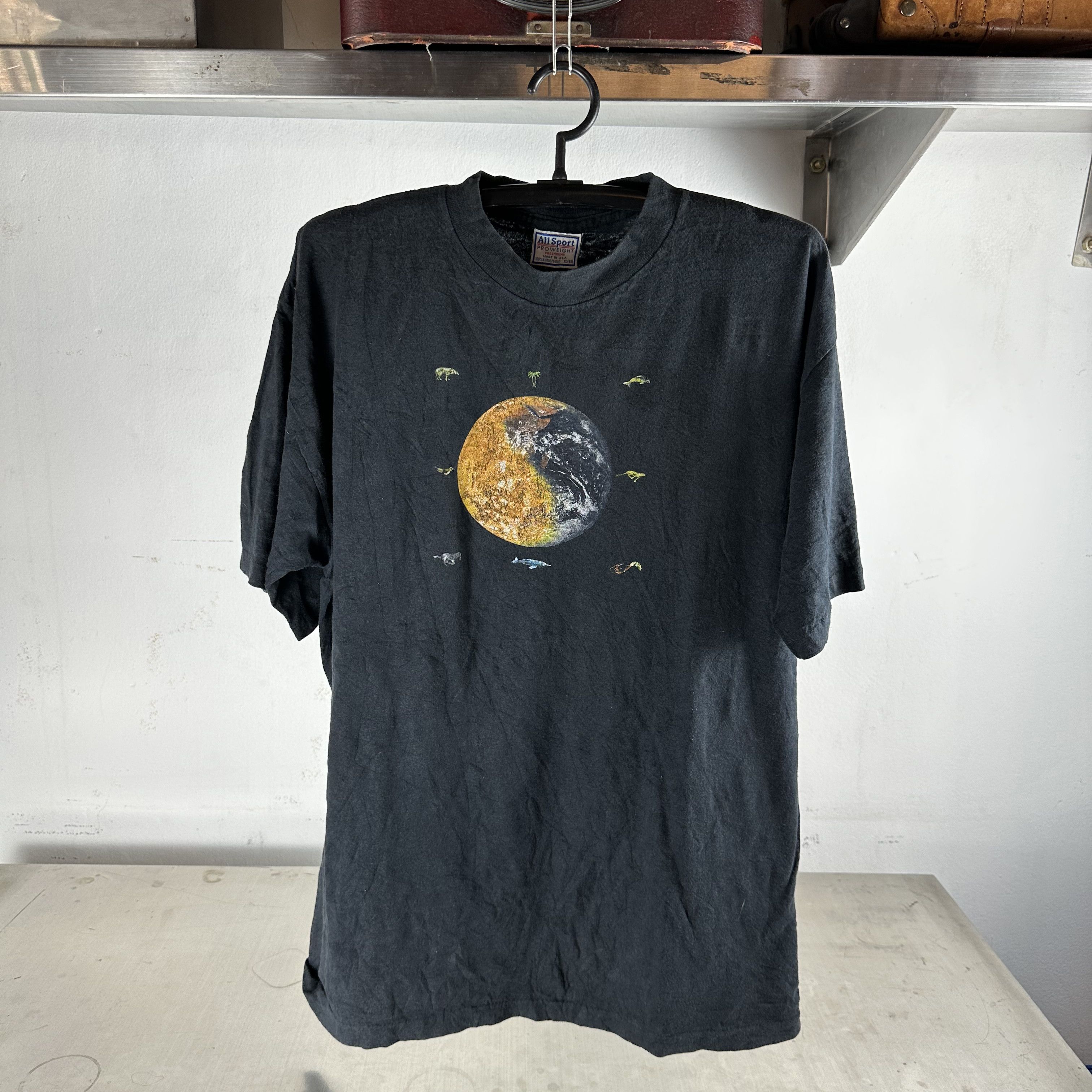 Vintage 90s Mana Cuando Los Angeles Lloran Earth Band T Shirt Hoodie, Sweatshirt | PodTeesHub.com
