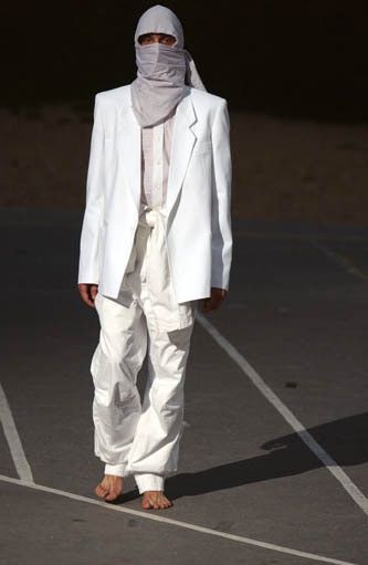 Simons Ss02 Raf Simons Runway Face Wrap Stole T-Shirts, Hoodie, Sweatshirt | PodTeesHub.com