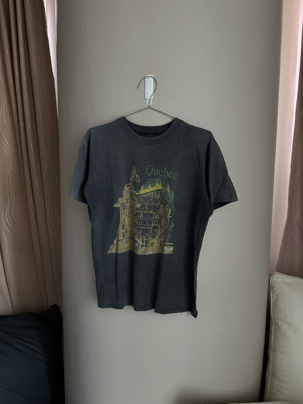 Vintage Quebec Canada Faded Vintage 90s Erd Paly T-Shirts, Hoodie, Sweatshirt