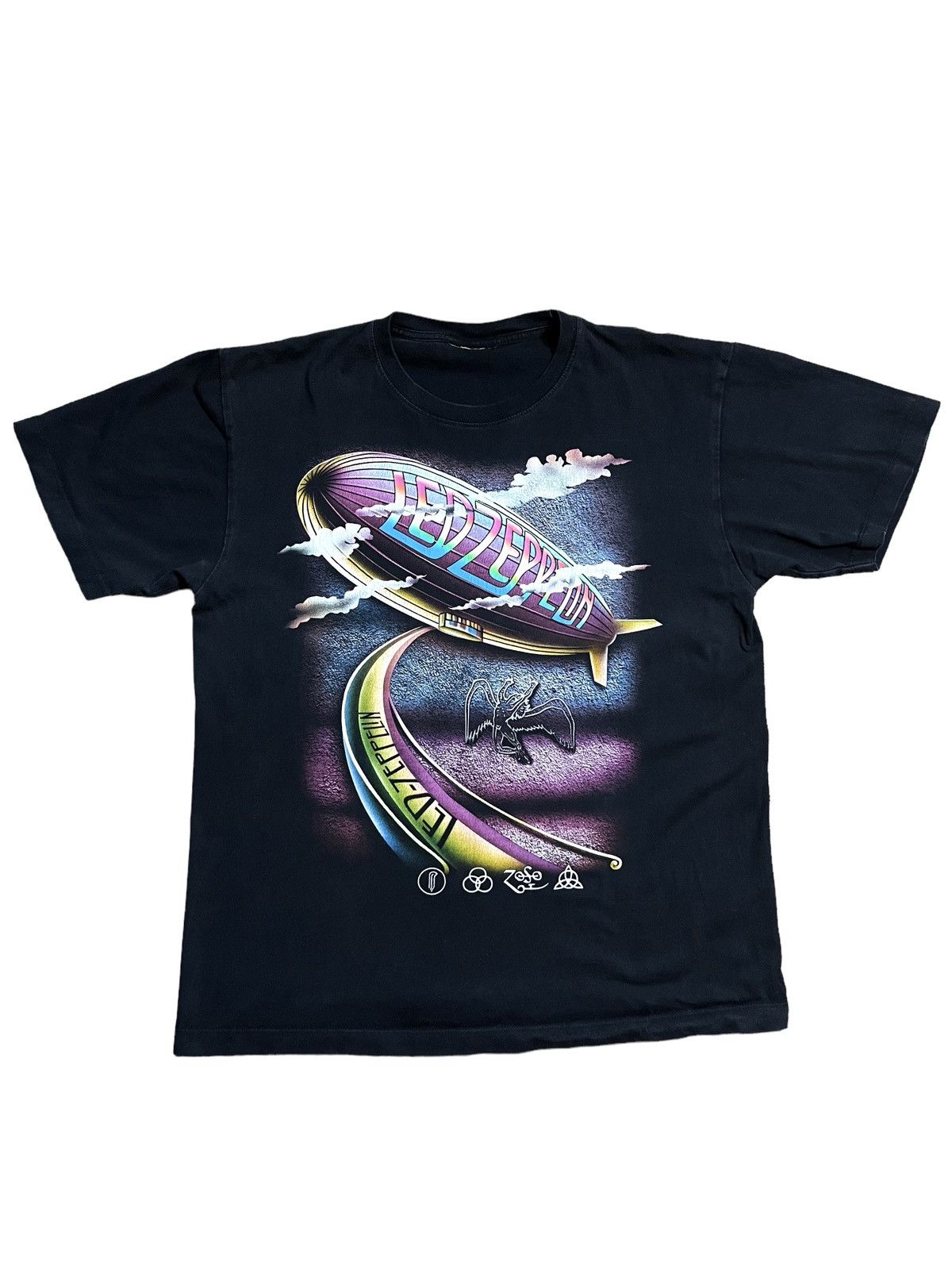 Led Zeppelin X Vintage Vintage Led Zeppelin T Shirt With Airship Dirigible Hoodie, Sweatshirt | PodTeesHub.com