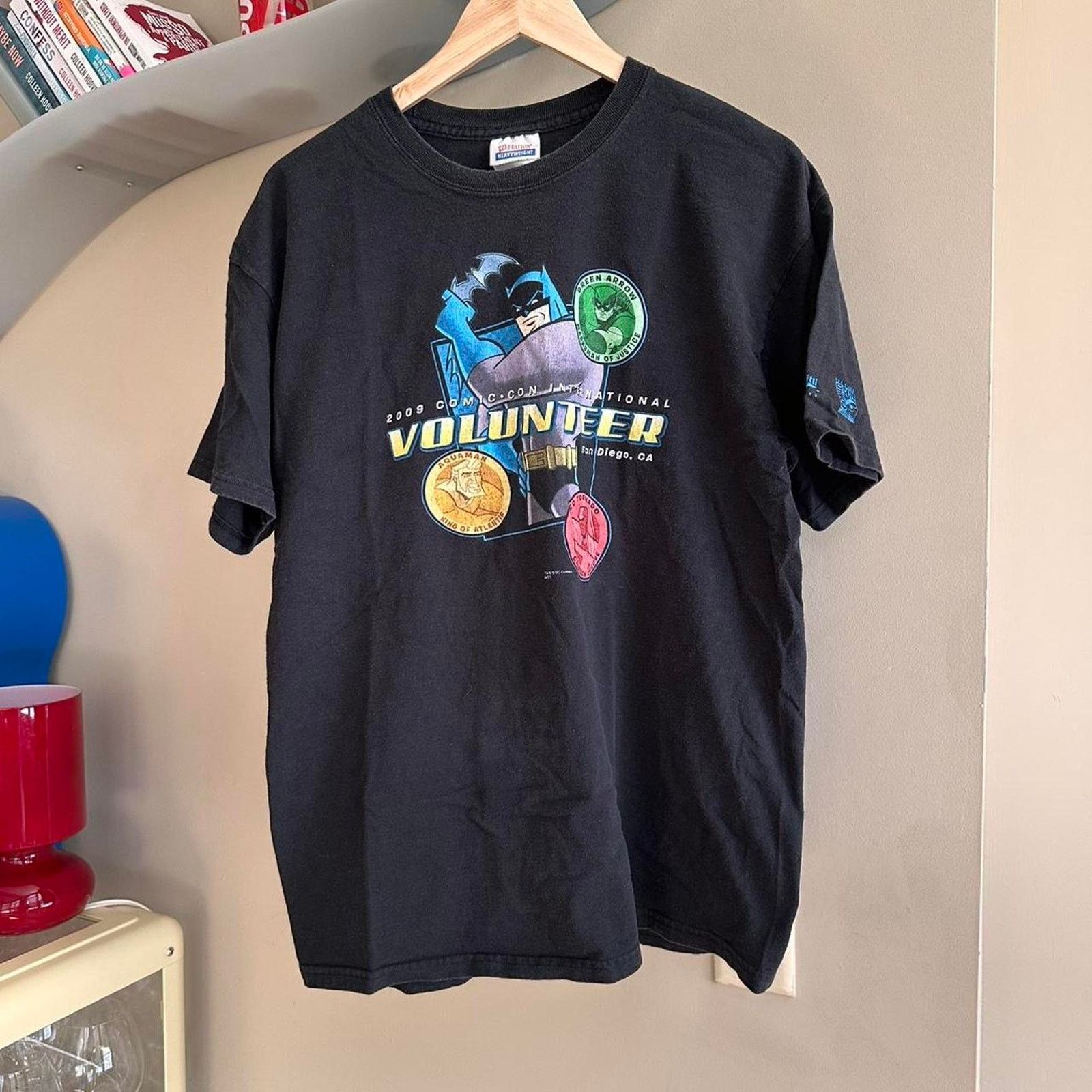 Vintage 2009 Comiccon Shirt Hoodie, Sweatshirt | PodTeesHub.com