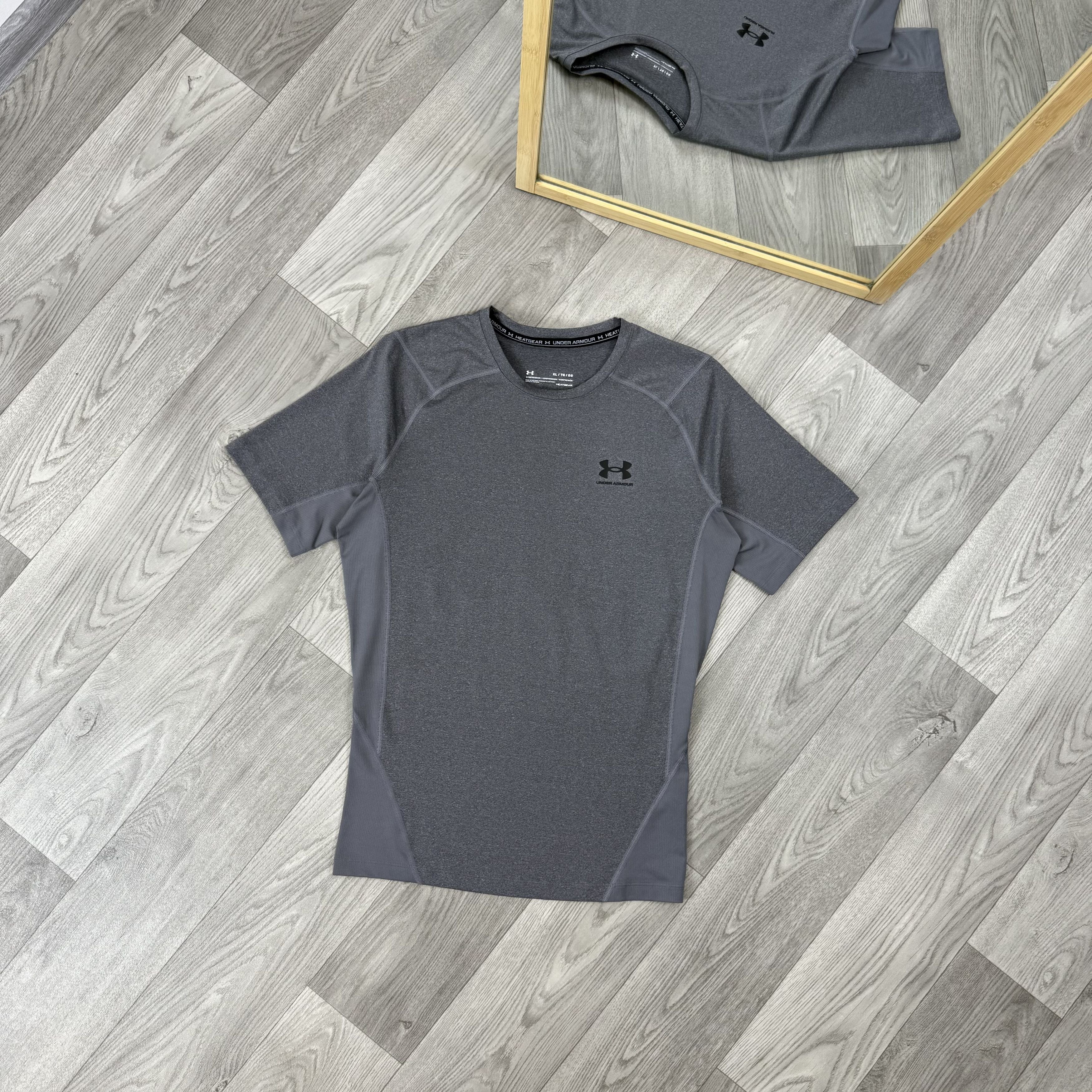 Armour Under Armour Grey Rashguard Grey Compression Sport Tee Shirt Hoodie, Sweatshirt | PodTeesHub.com