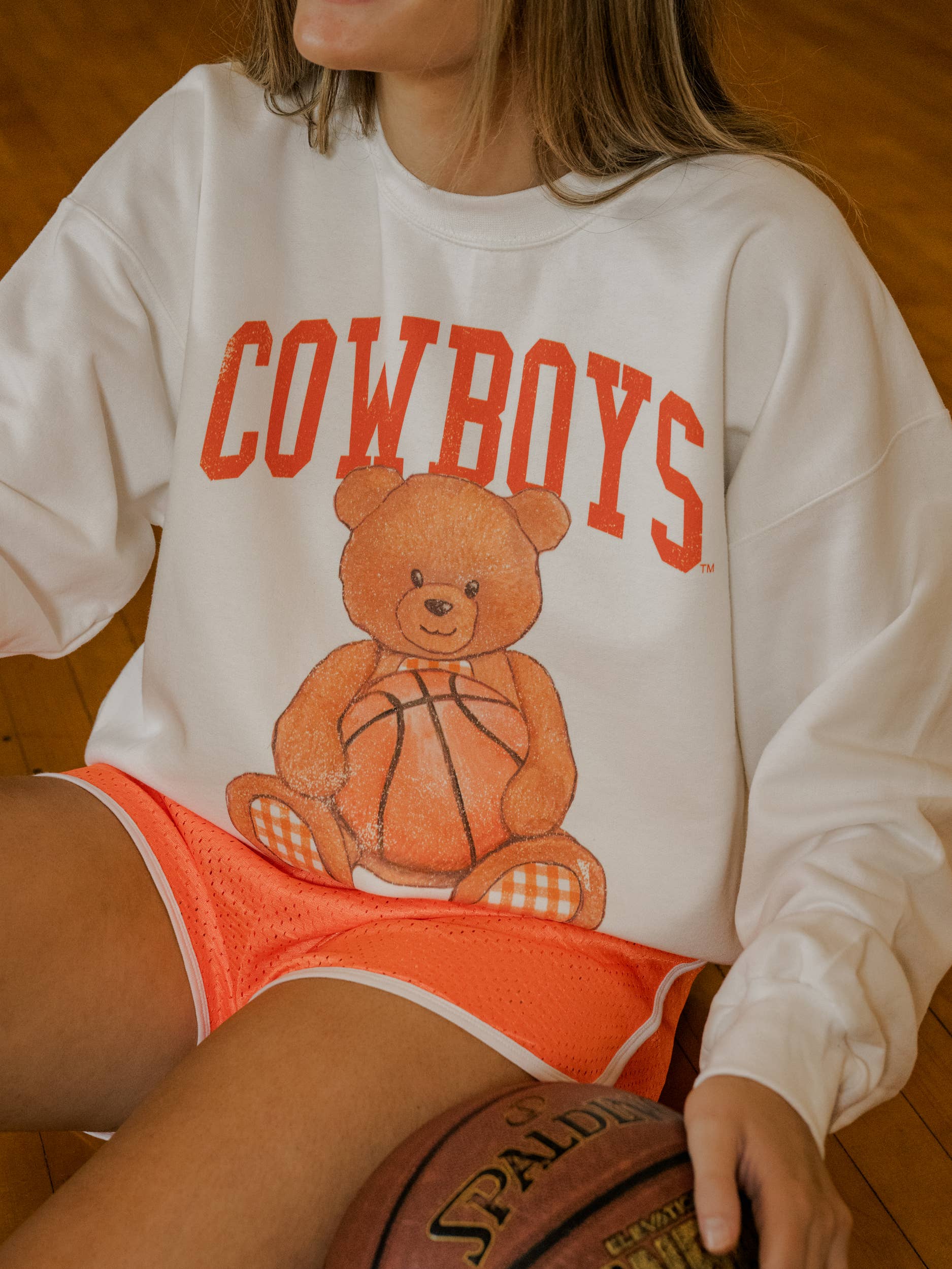 Osu Cowboys Basketball Bear White Sweatshirt T-Shirts, Hoodie | PodTeesHub.com
