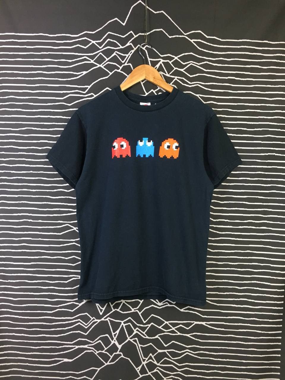 Vintage Vtg 00s Fotl Pacman Video Game Series Tee Hoodie, Sweatshirt | PodTeesHub.com