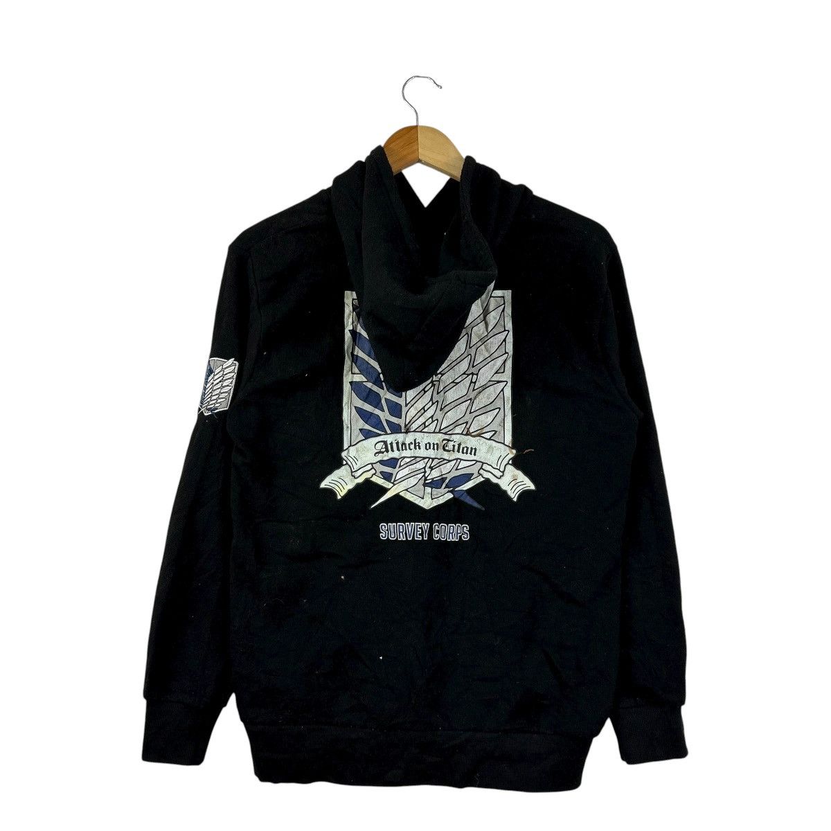 Anime Vintage Attack On Titan Anime Emblem Hoodie Black T-Shirts, Sweatshirt | PodTeesHub.com