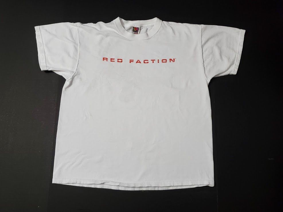 Vintage 2001 Thq Red Faction Ps2 Pc Videogame Promo Tee Hoodie, Sweatshirt | PodTeesHub.com
