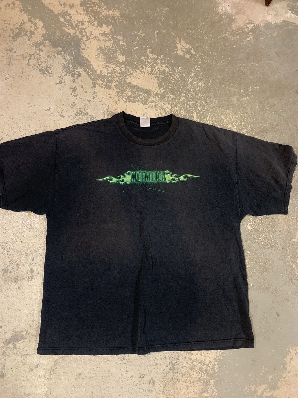 Metallica 2002 Metalica Band Tee Shirt Hoodie, Sweatshirt | PodTeesHub.com