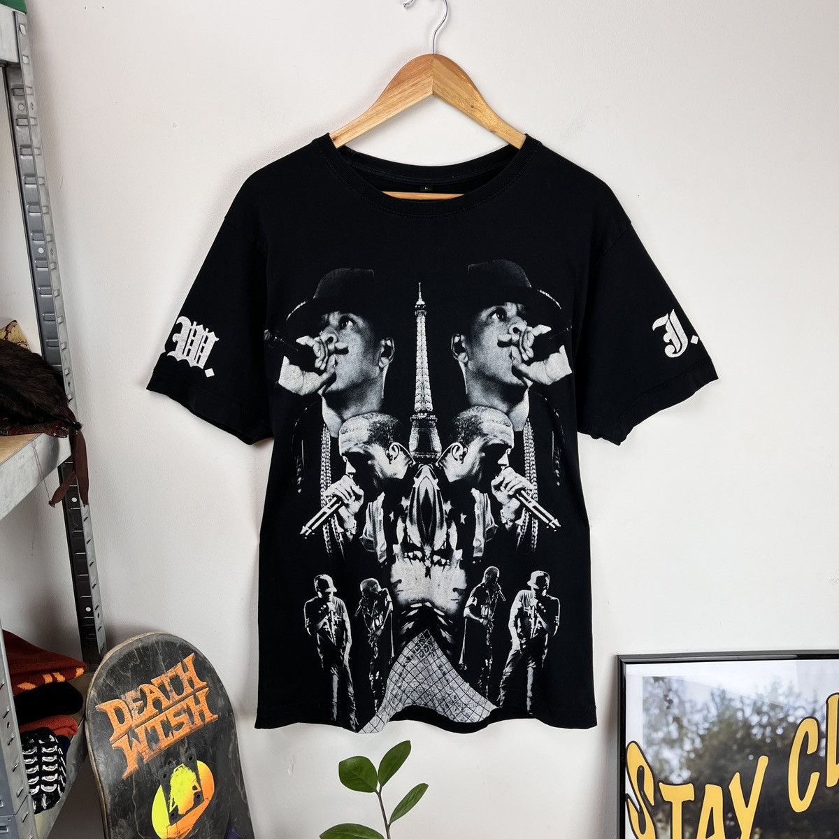 Kanye West Watch The Throne Europe Tour 2011 Kanye West Jay Z Y2k Rare T-Shirts, Hoodie, Sweatshirt | PodTeesHub.com