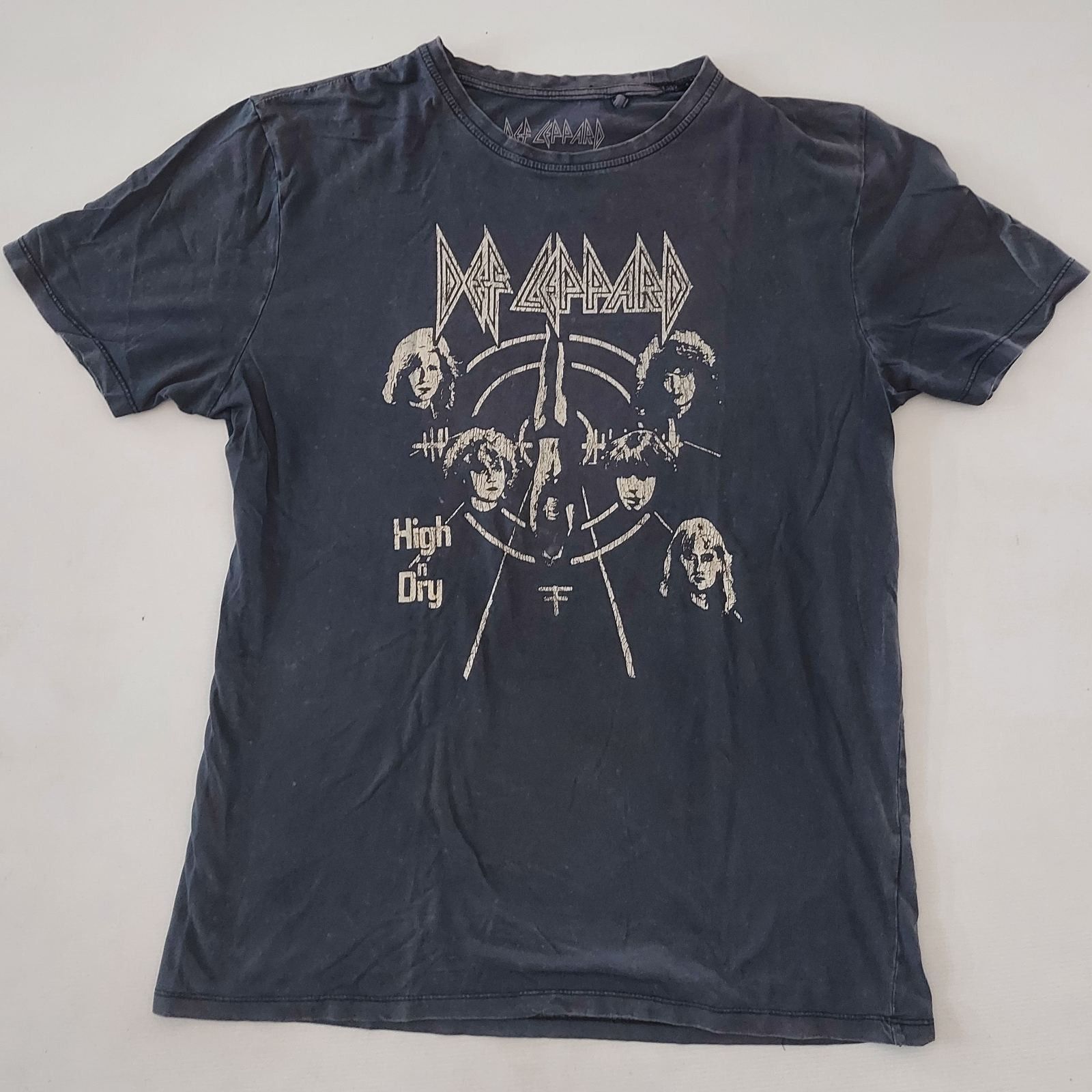 Leppard Def Leppard High And Dry Vintage Washed Tee Size Medium Hoodie, Sweatshirt | PodTeesHub.com