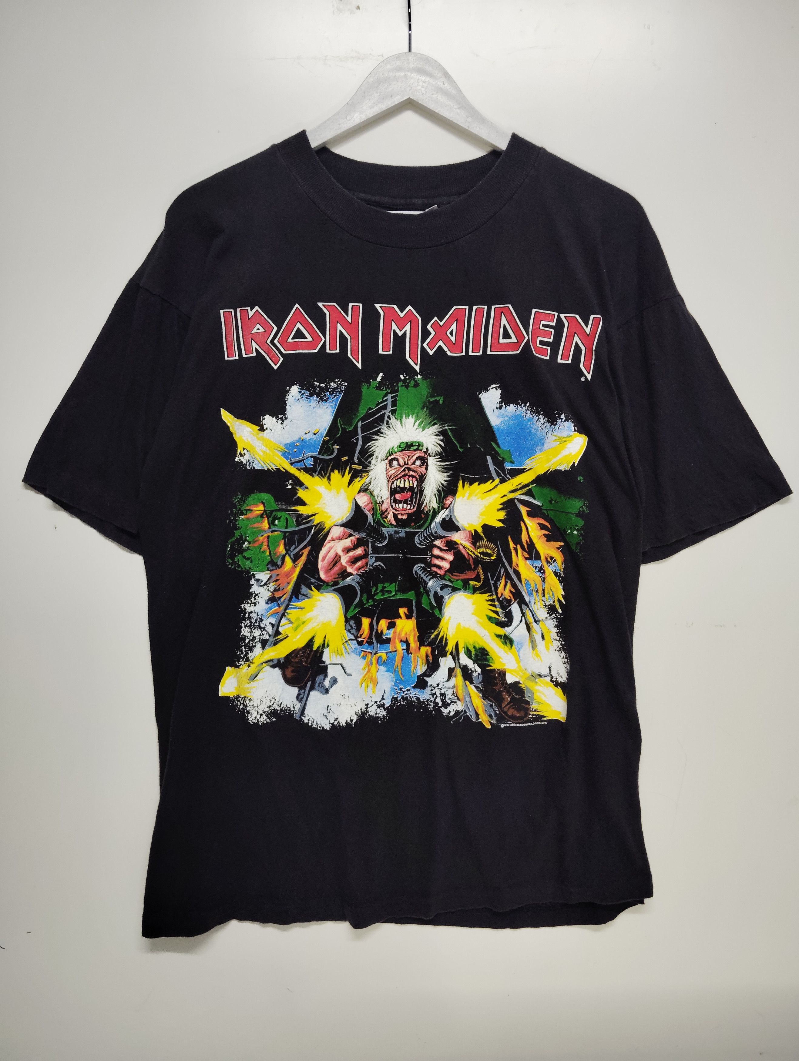 Iron Maiden X Vintage Vintage Iron Maiden World Tour 1990 T-Shirts, Hoodie, Sweatshirt | PodTeesHub.com