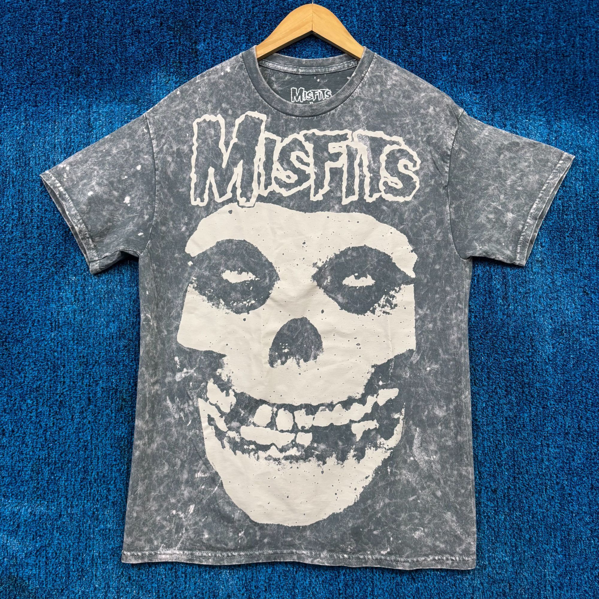 Misfits Big Face Crimson Ghost Fiend Horror Punk Band Tee M Hoodie, Sweatshirt | PodTeesHub.com