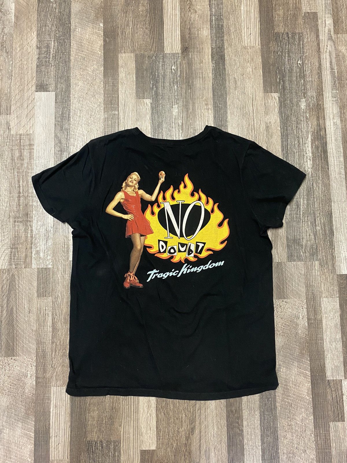 Vintage No Doubt Tragic Kingdom Tee T Shirt Gwen Stefani Hoodie, Sweatshirt | PodTeesHub.com