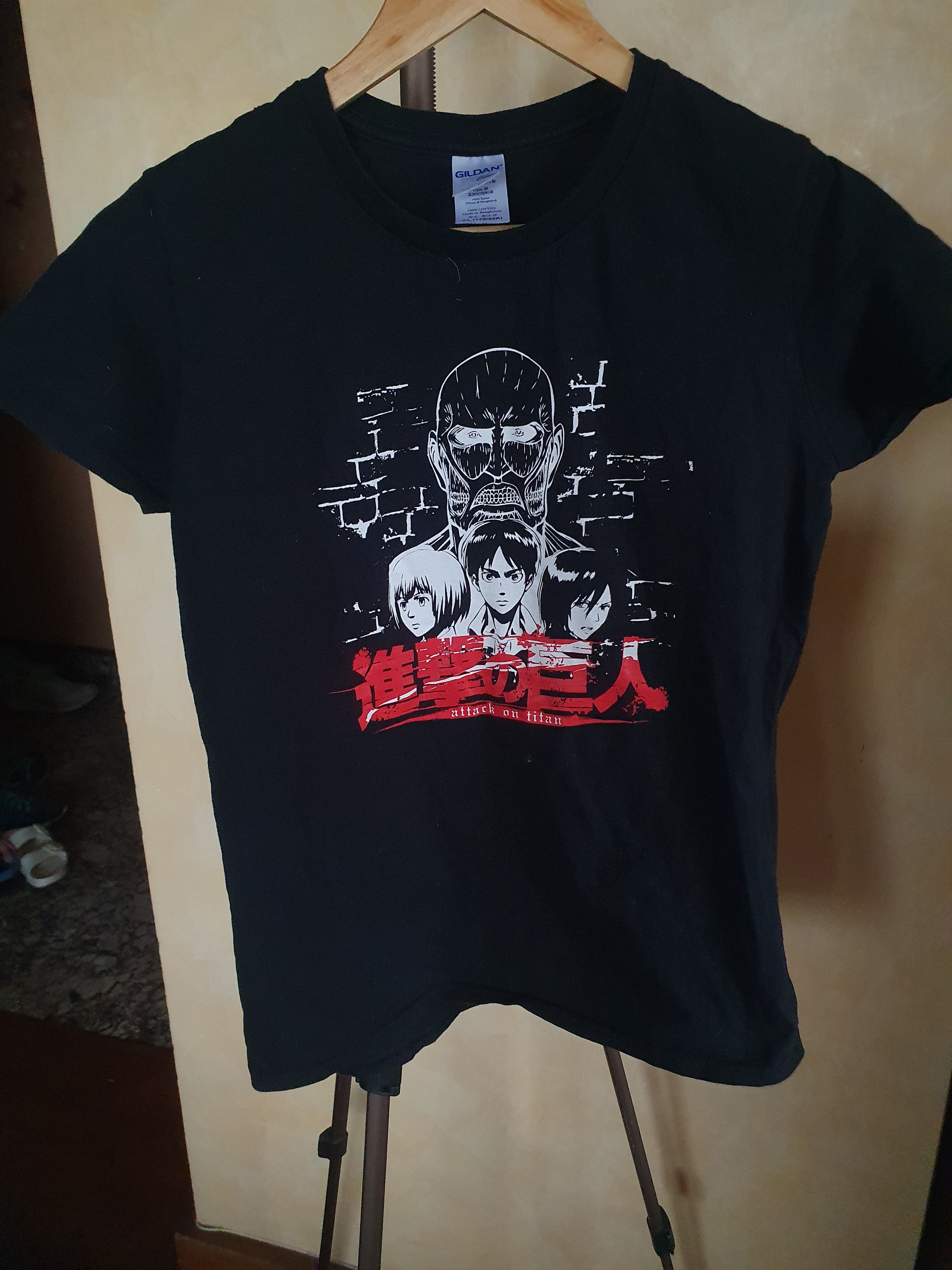 Gildan Attack Titan Hajime Isayama Kodansha Womans Xl T-Shirts, Hoodie, Sweatshirt