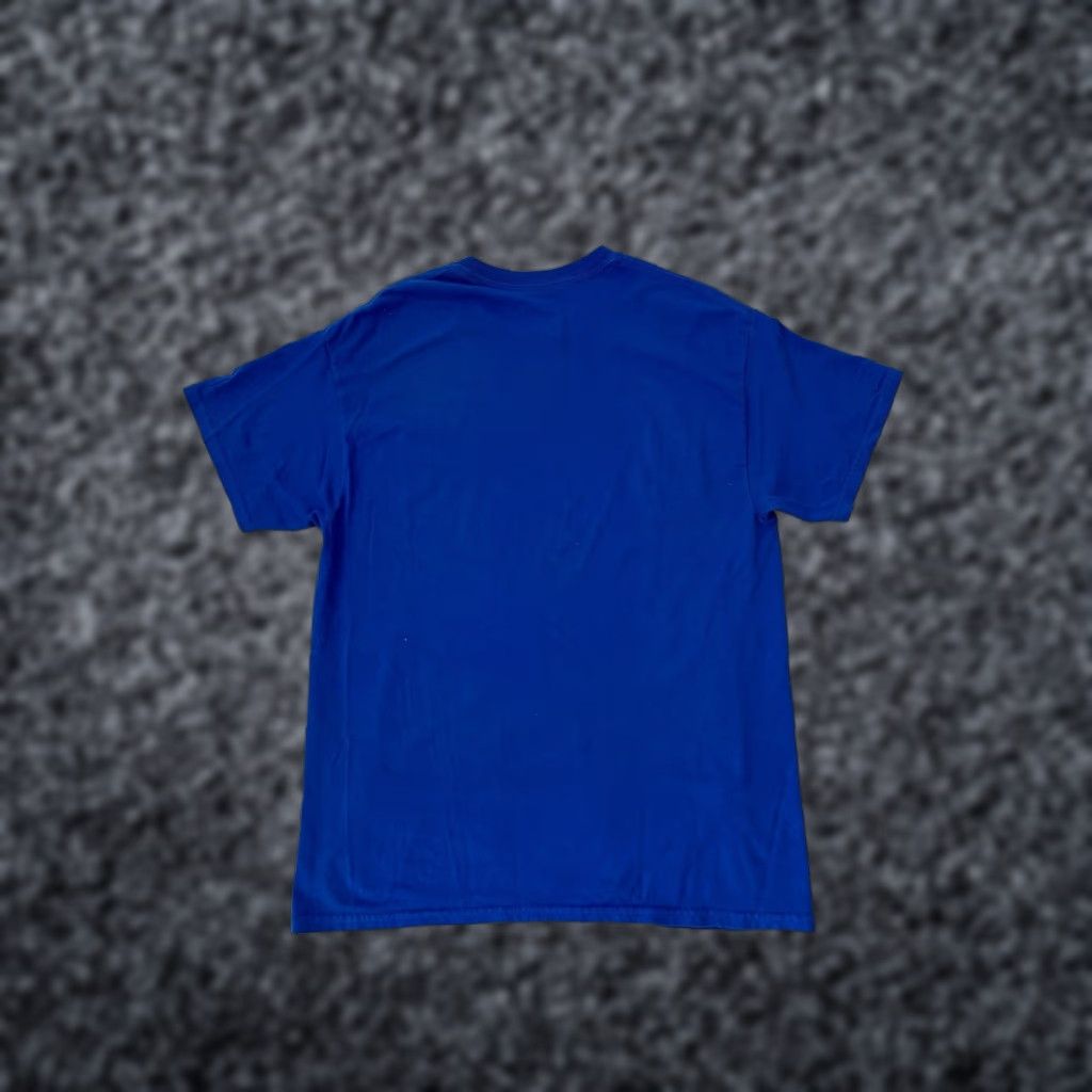 Vintage Gildan Toys R Us T Shirt Blue Logo Graphic Short Sleeve Cotton Mens L Hoodie, Sweatshirt | PodTeesHub.com