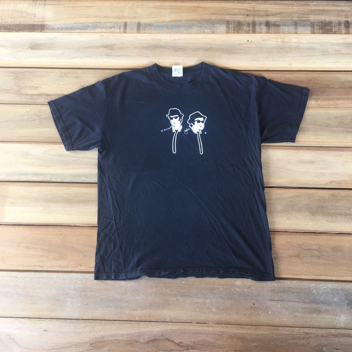 Band Tees Vintage Faded Y2k House Of Blues Erd Grunge Punk Tee Hoodie, Sweatshirt | PodTeesHub.com