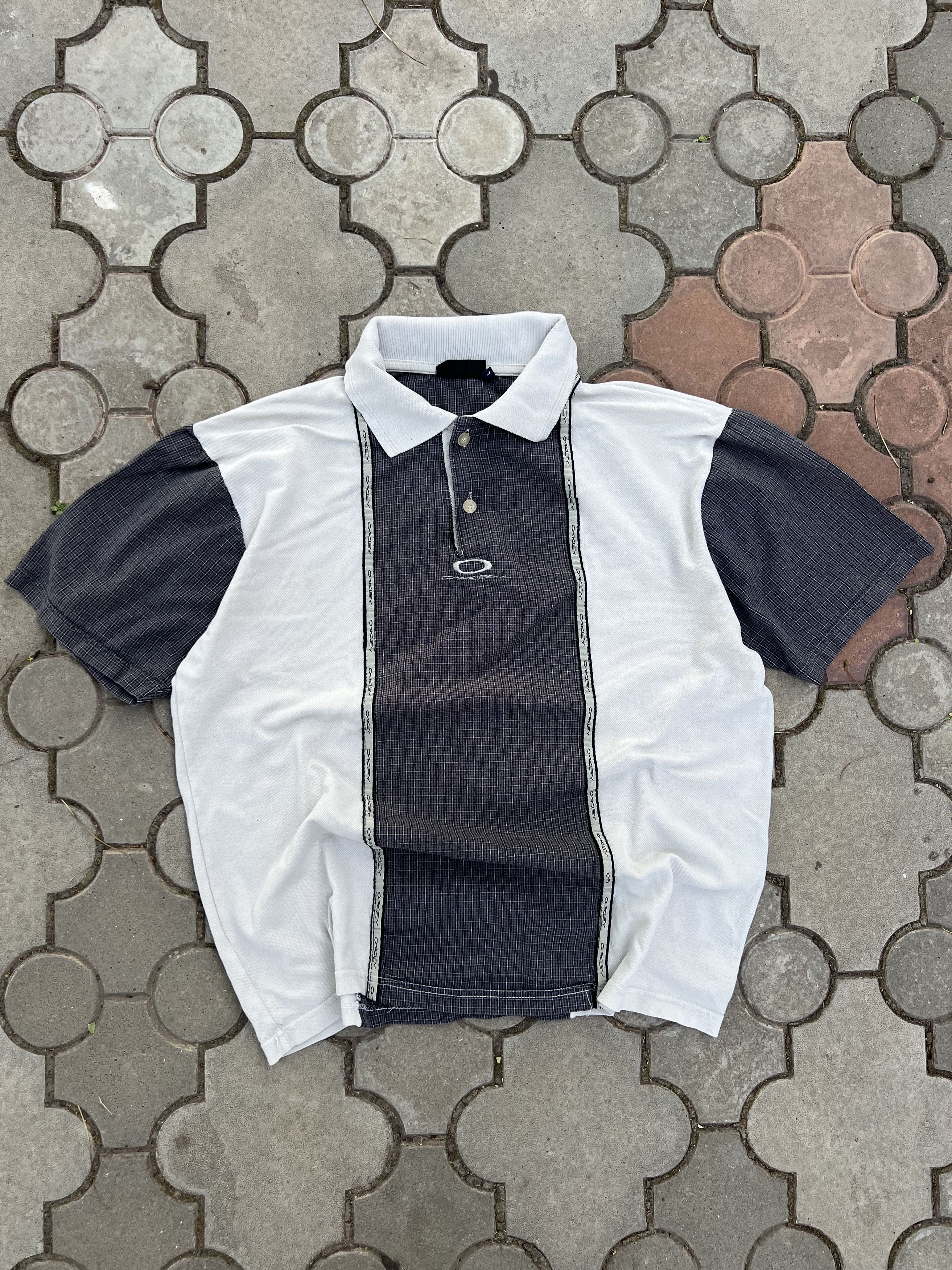 Vintage Oakley Center Logo Polo Tee Y2k Usa Hoodie, Sweatshirt | PodTeesHub.com